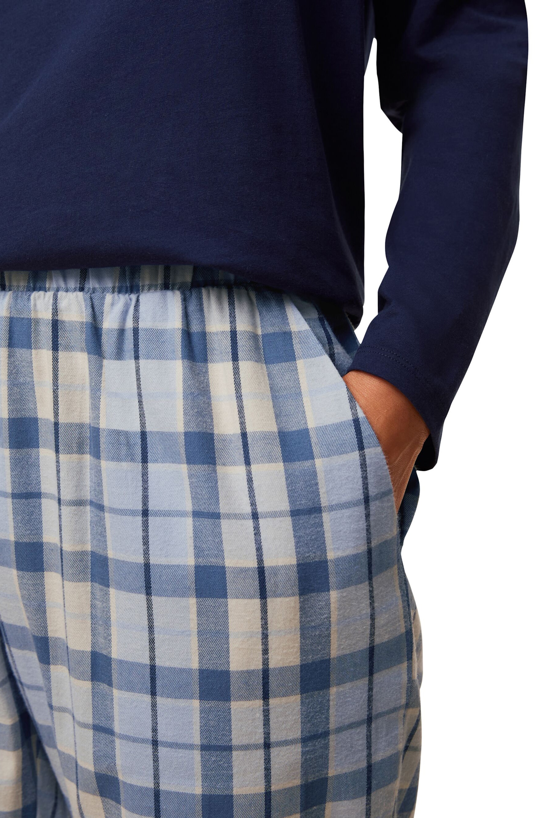 Triumph Nattøj LOOKBOOK DETAIL 40500240-TM001