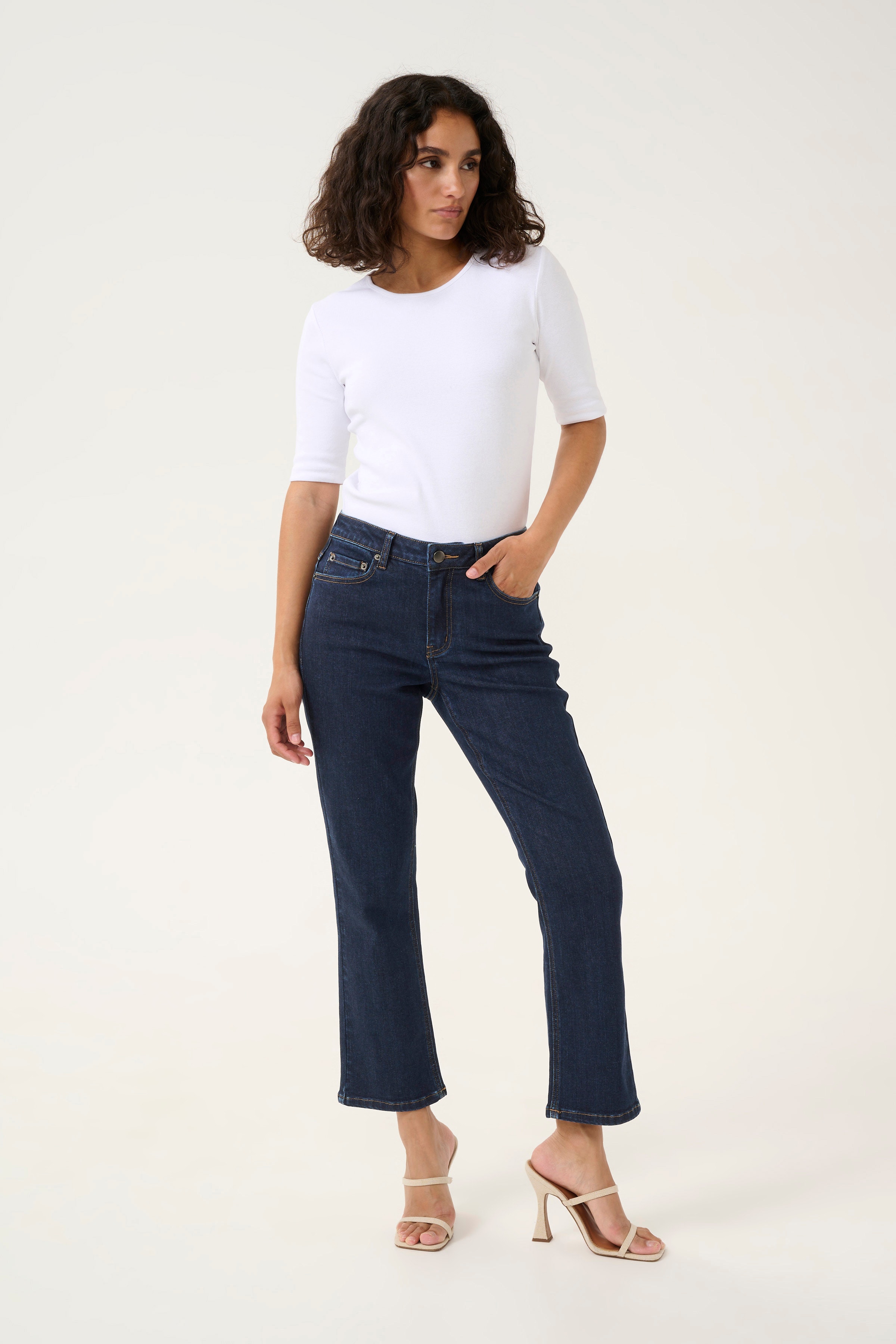 KAsinem Jeans LOOKBOOK FRONT 10506133-106360