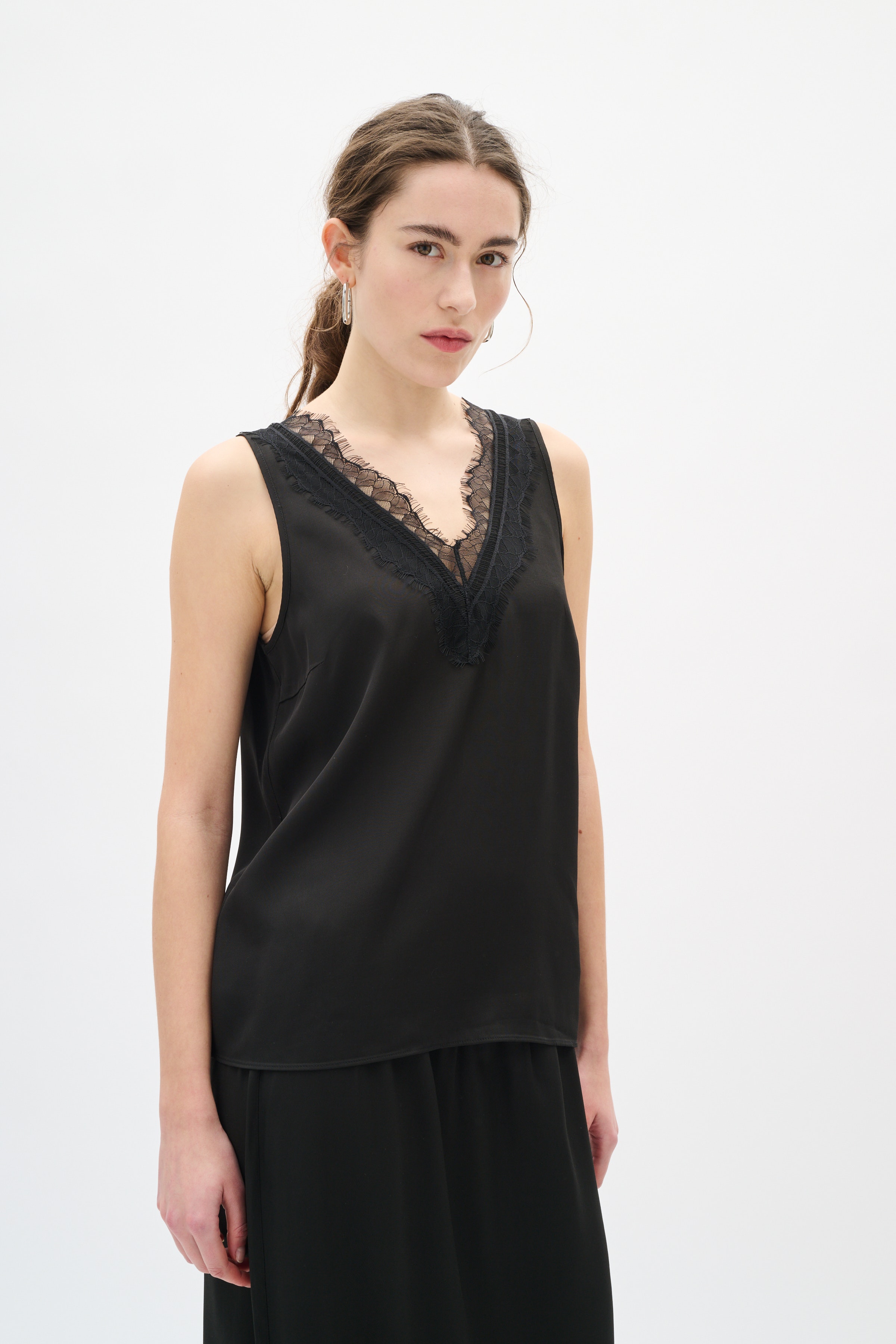 DANICAIW Blouse LOOKBOOK FRONT 30112104-194008