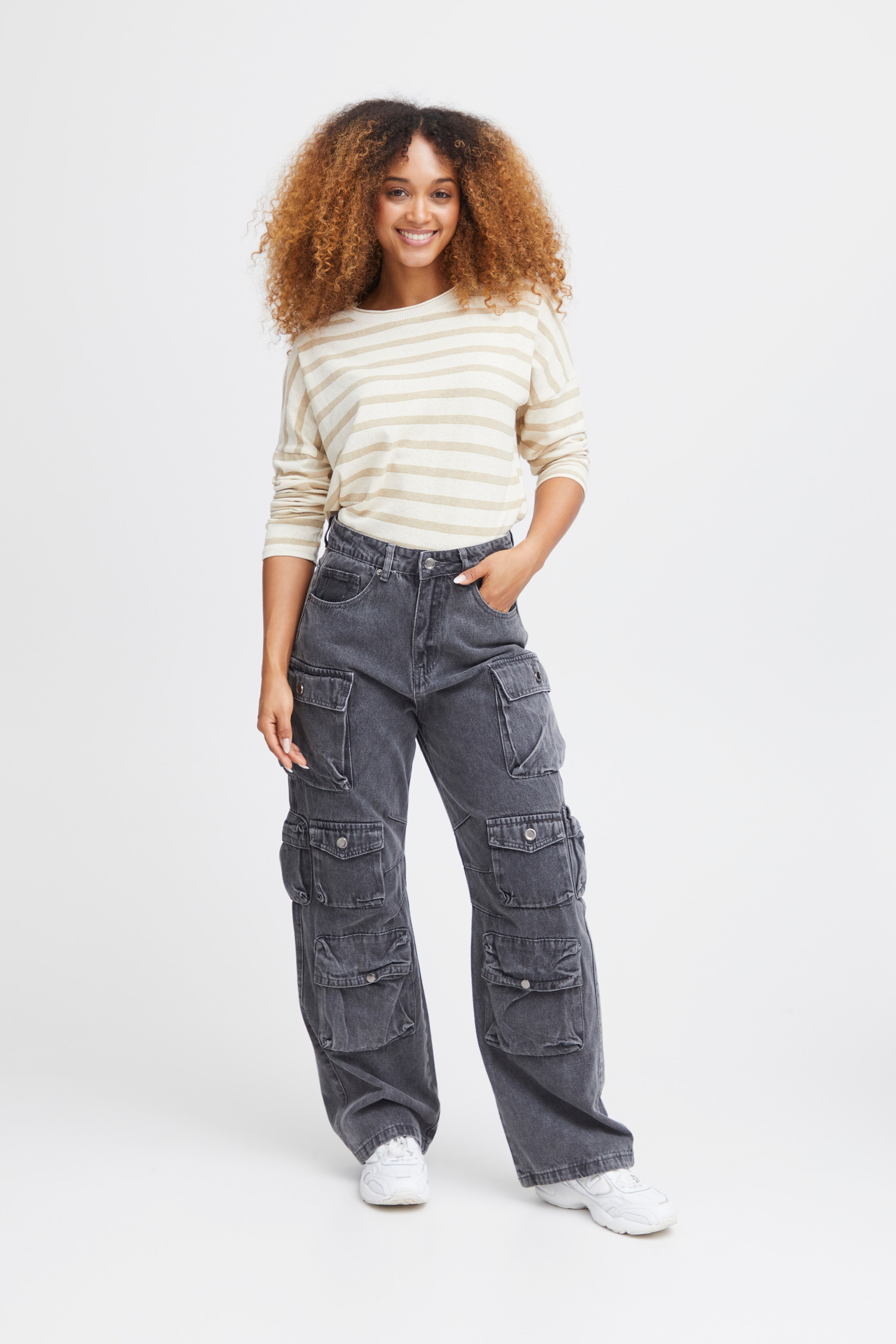 SBLAN Trousers LOOKBOOK FRONT 22100519-203585