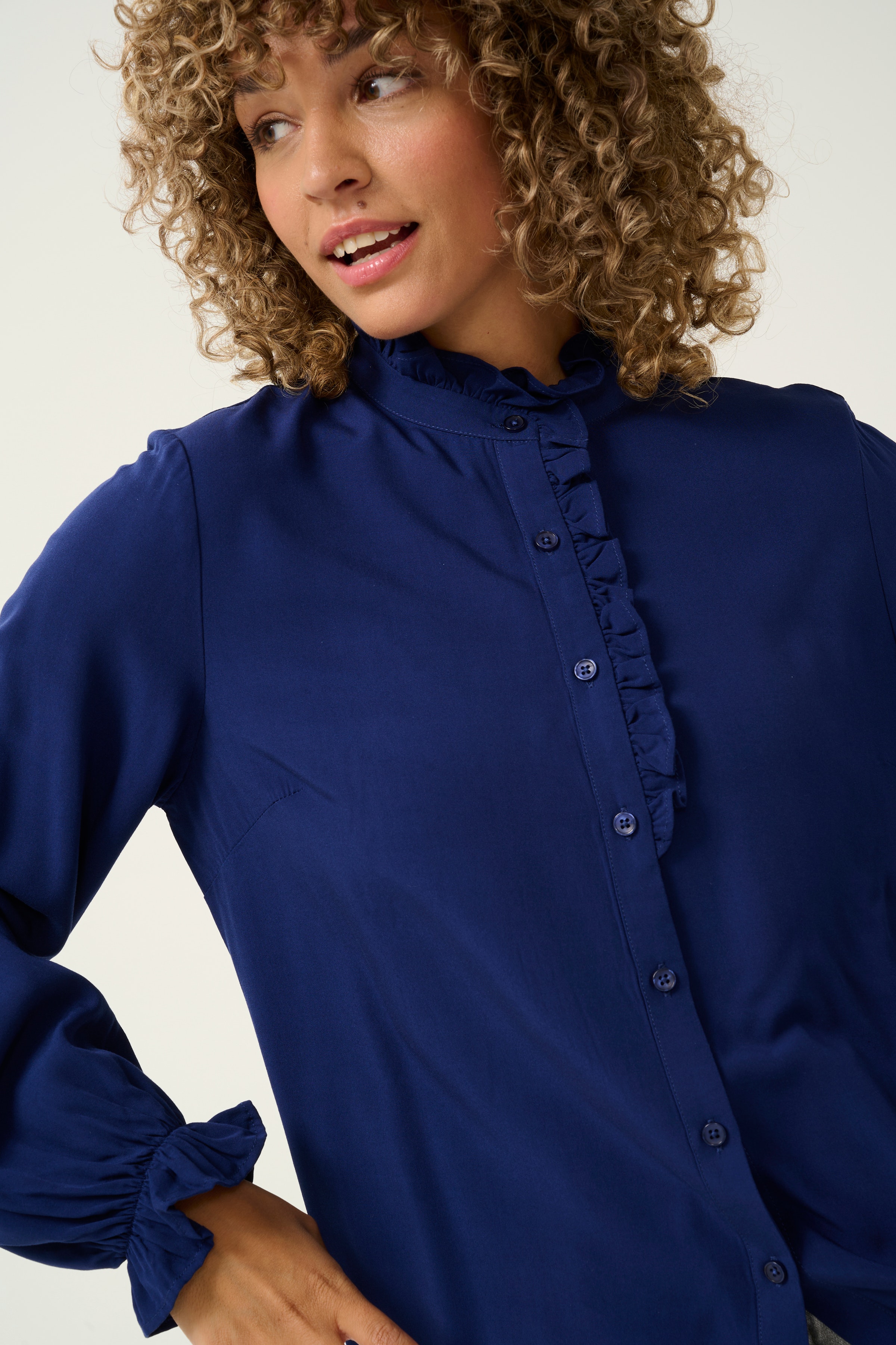 CRVenea Shirt LOOKBOOK DETAIL 10612434-193937