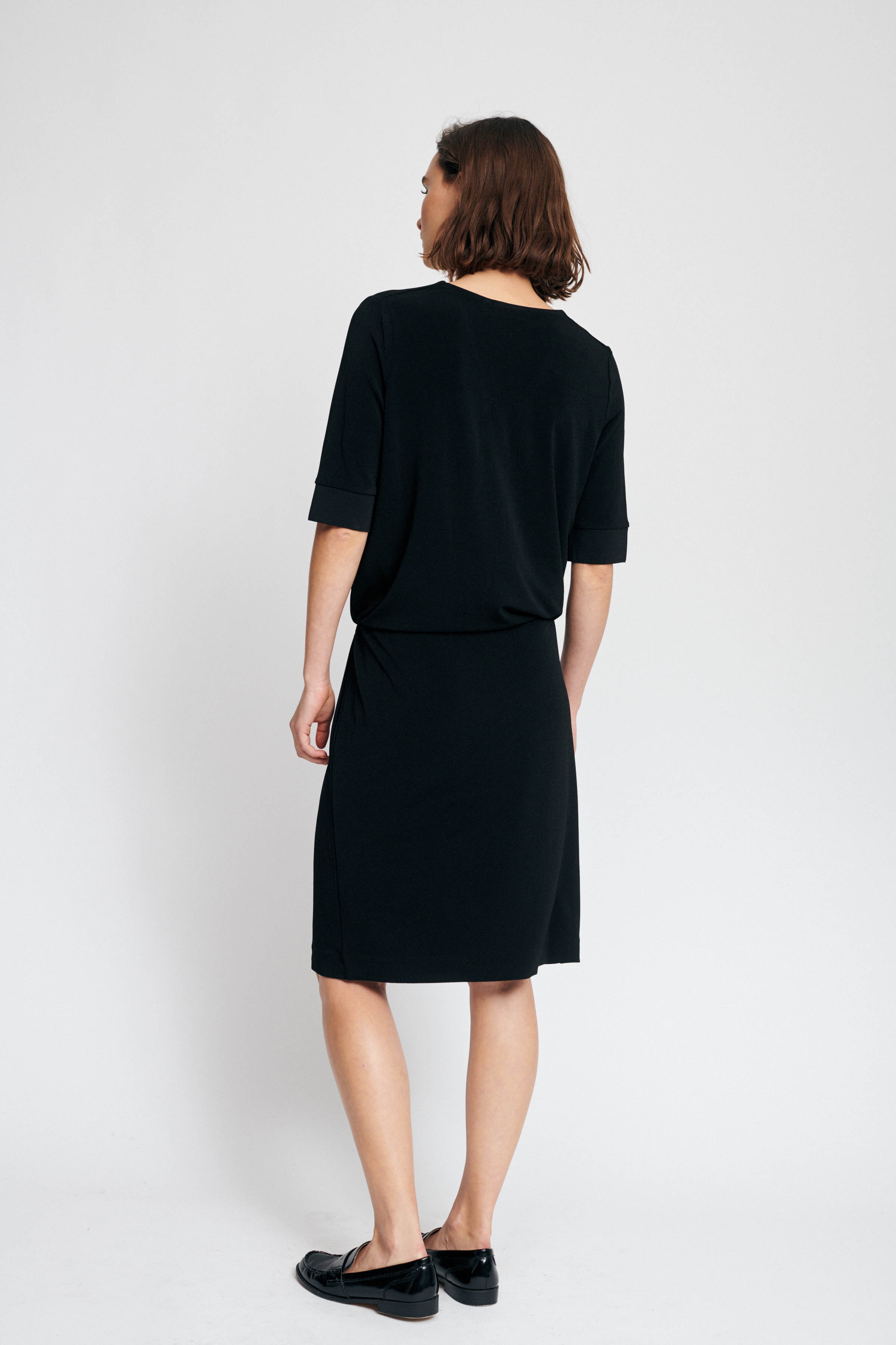 YaminiIW kjole LOOKBOOK BACK 30104328-10050