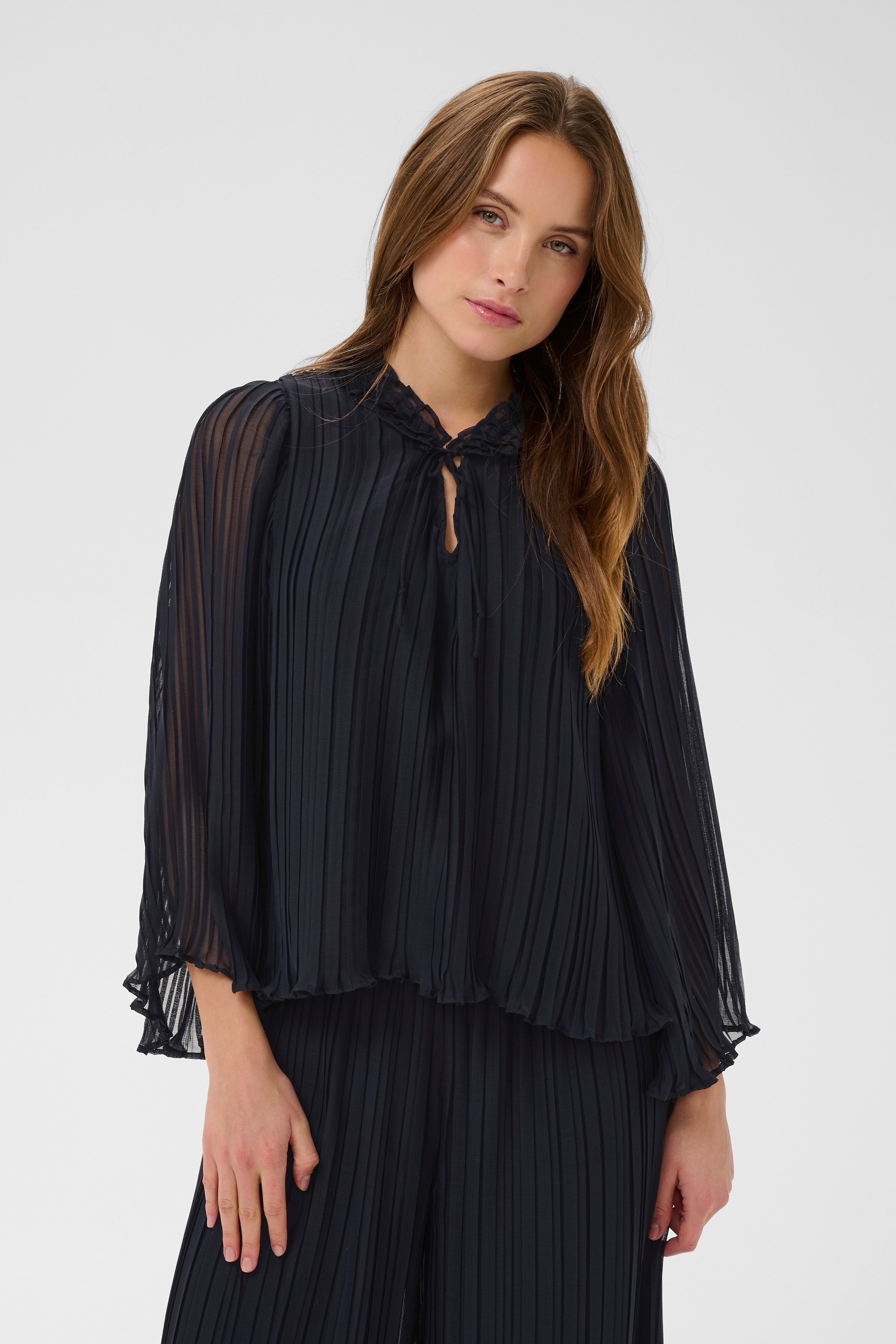 NuriSZ Bluse LOOKBOOK FRONT 30514597-193911