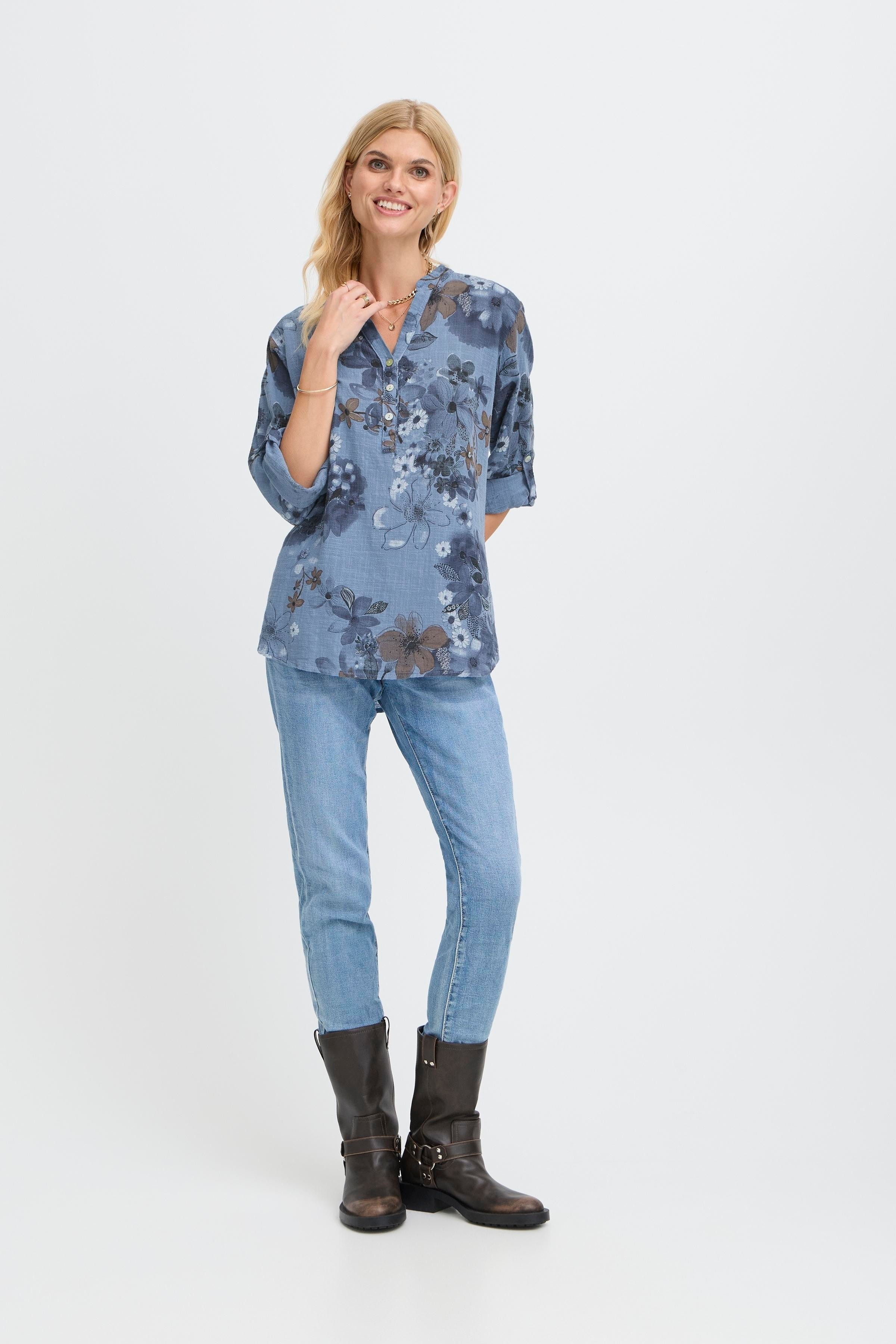 SBALEXIA Bluse LOOKBOOK FRONT 22101053-173912