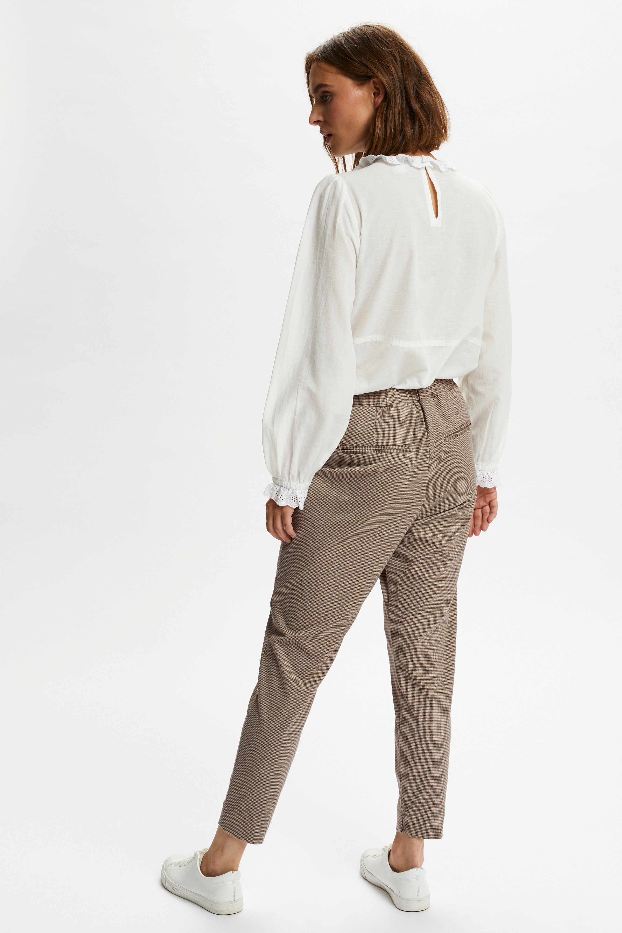 Pants Suiting LOOKBOOK BACK 10607392-100369