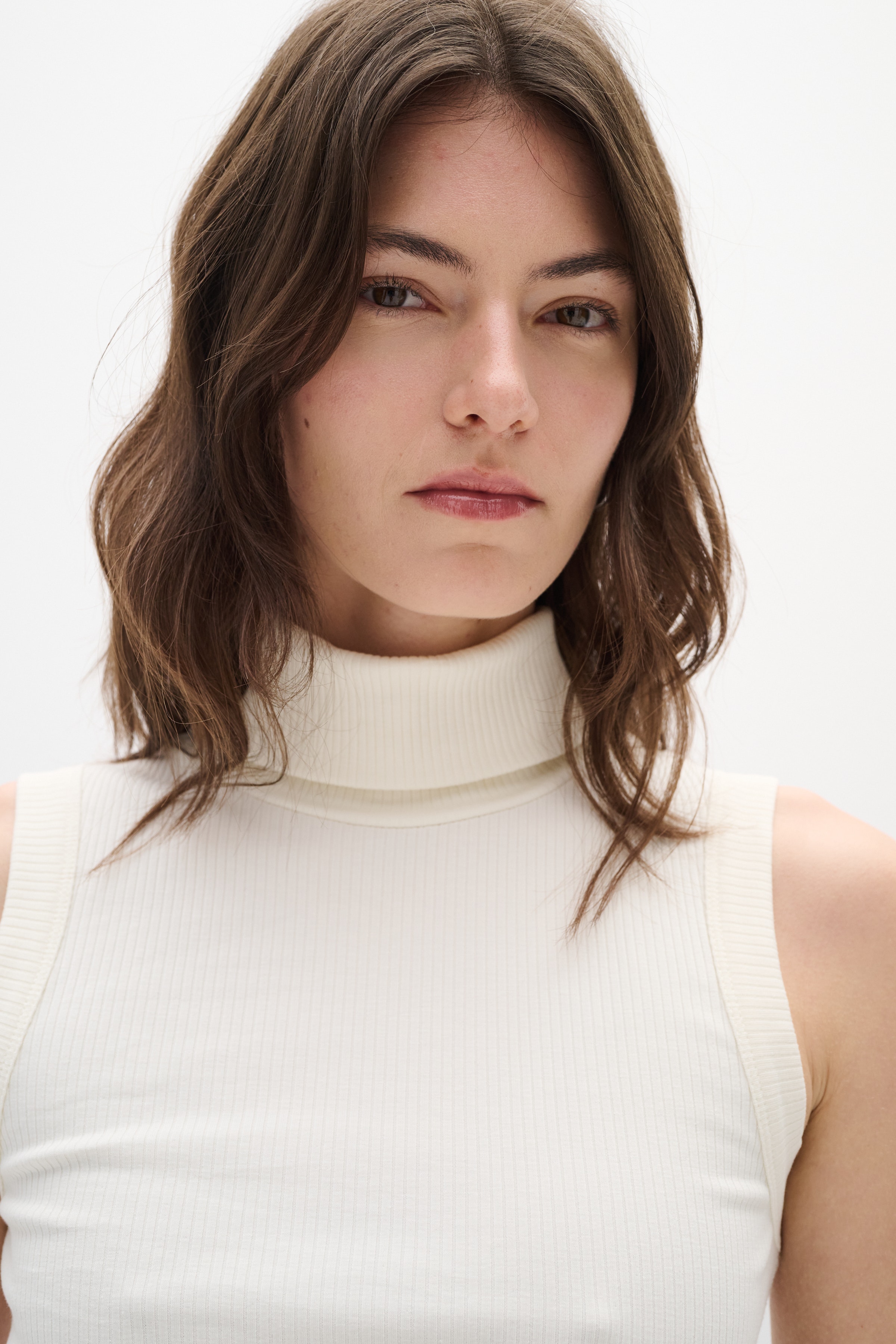 DAGNAIW Turtleneck TOP LOOKBOOK DETAIL 30106690-110701