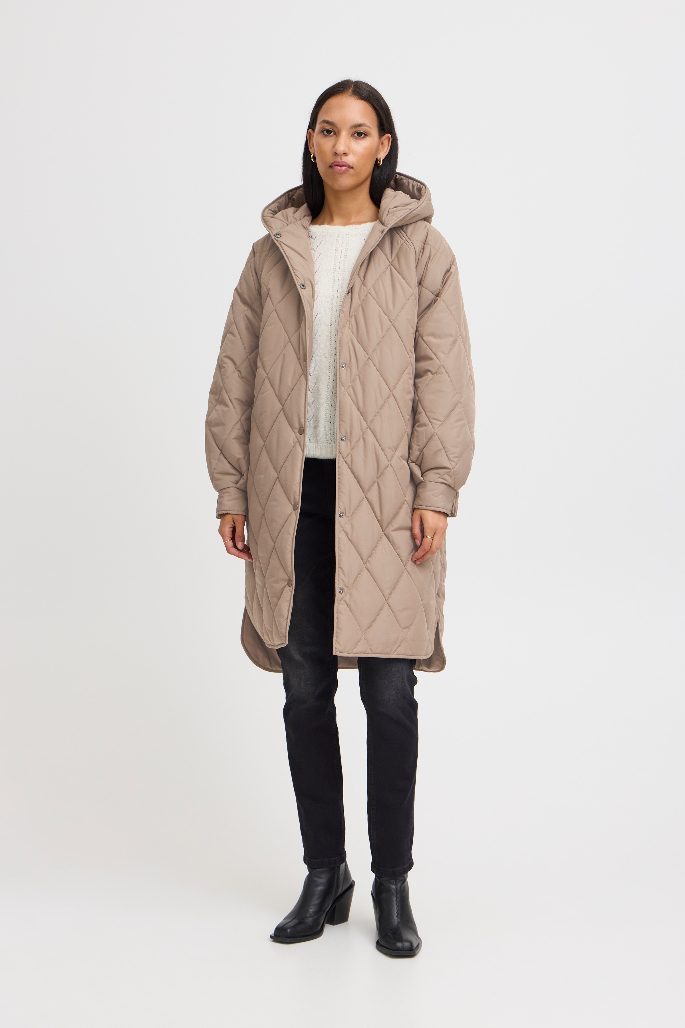 IHHANSA Outerwear LOOKBOOK FRONT 20116646-170909