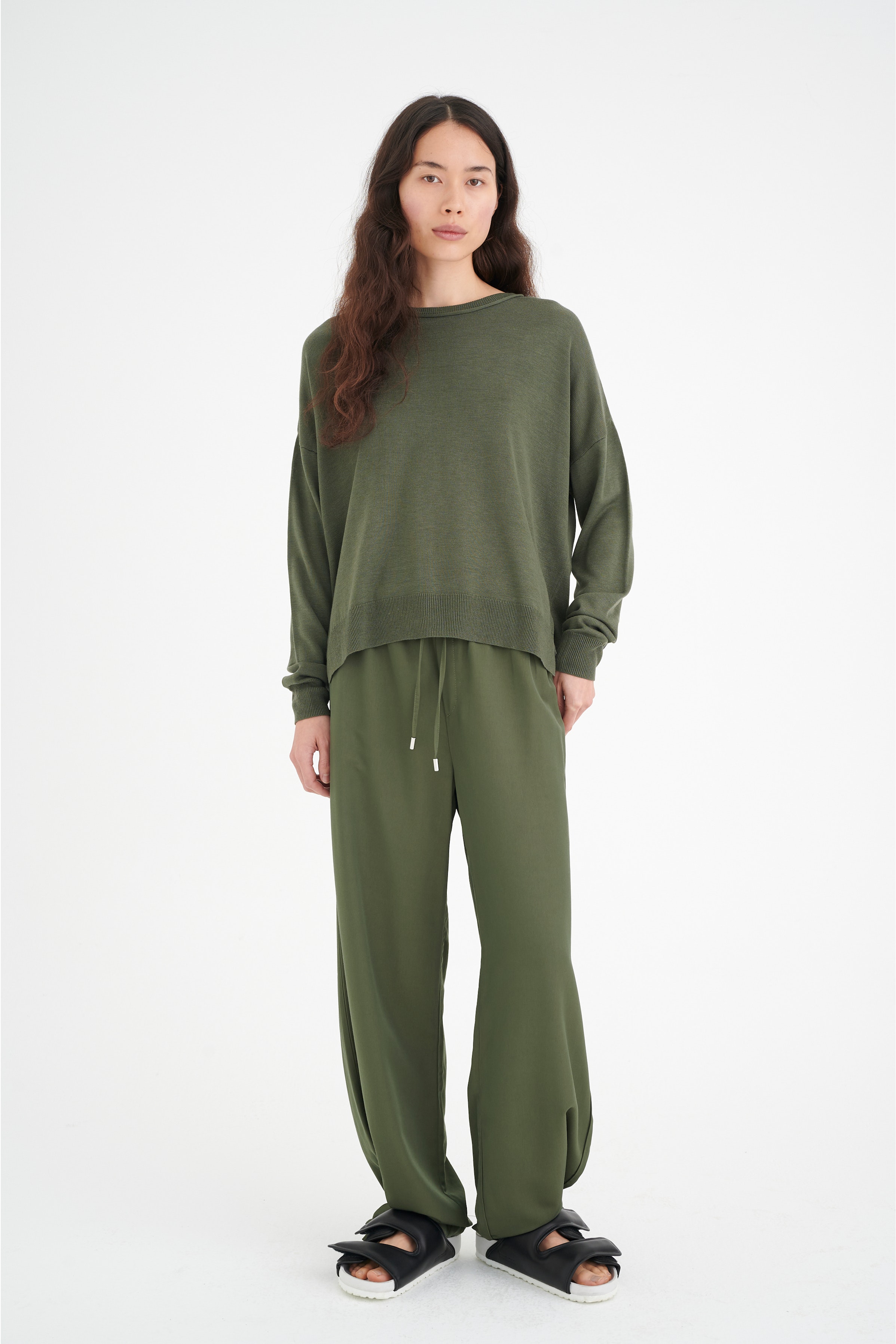 InnesIW Stickad pullover LOOKBOOK FRONT 30106389-190312