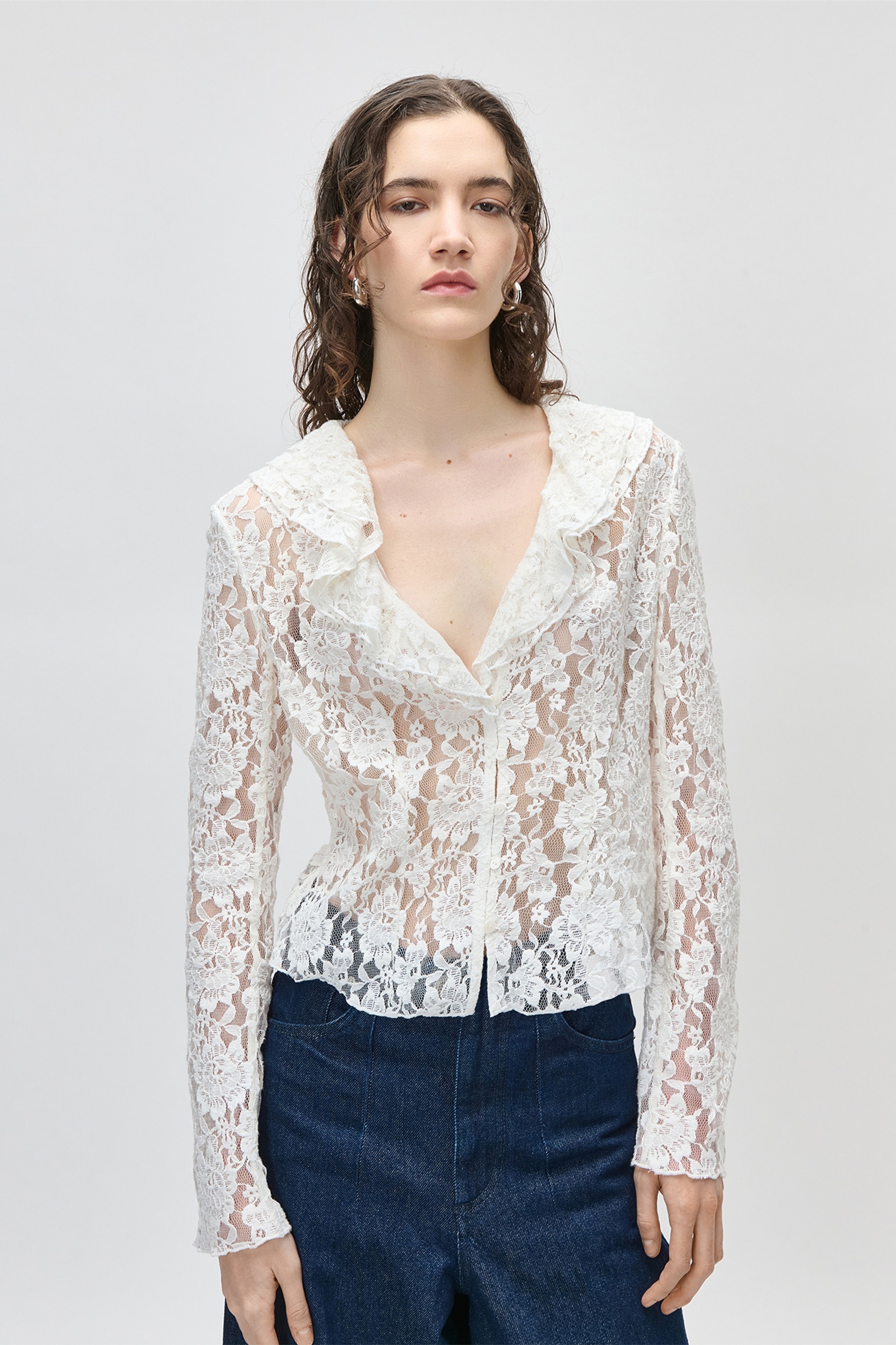 TIERRA BLOUSE LOOKBOOK FRONT 30600584-WH010