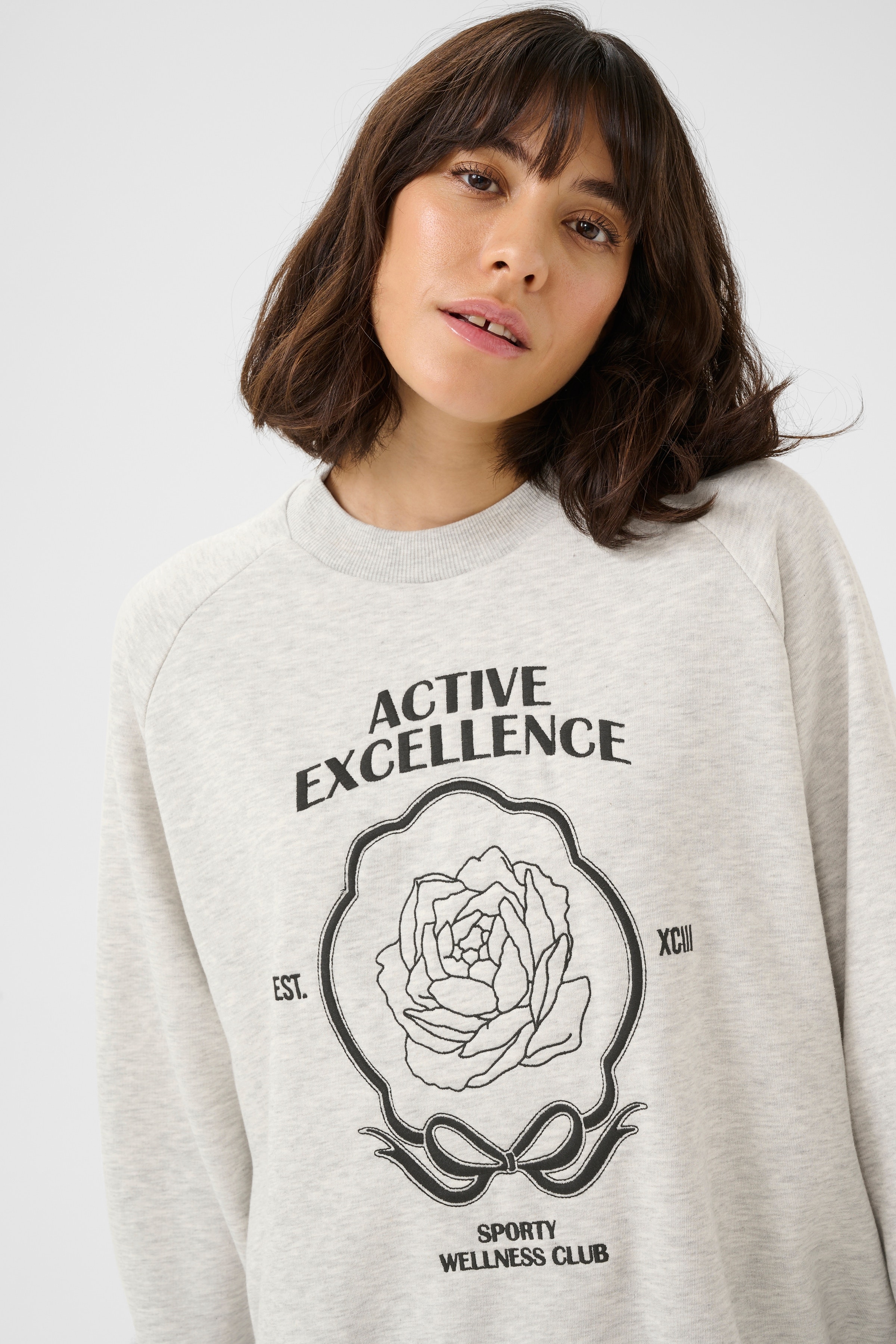 KAandrea Sweatshirt LOOKBOOK DETAIL 10552408-100126