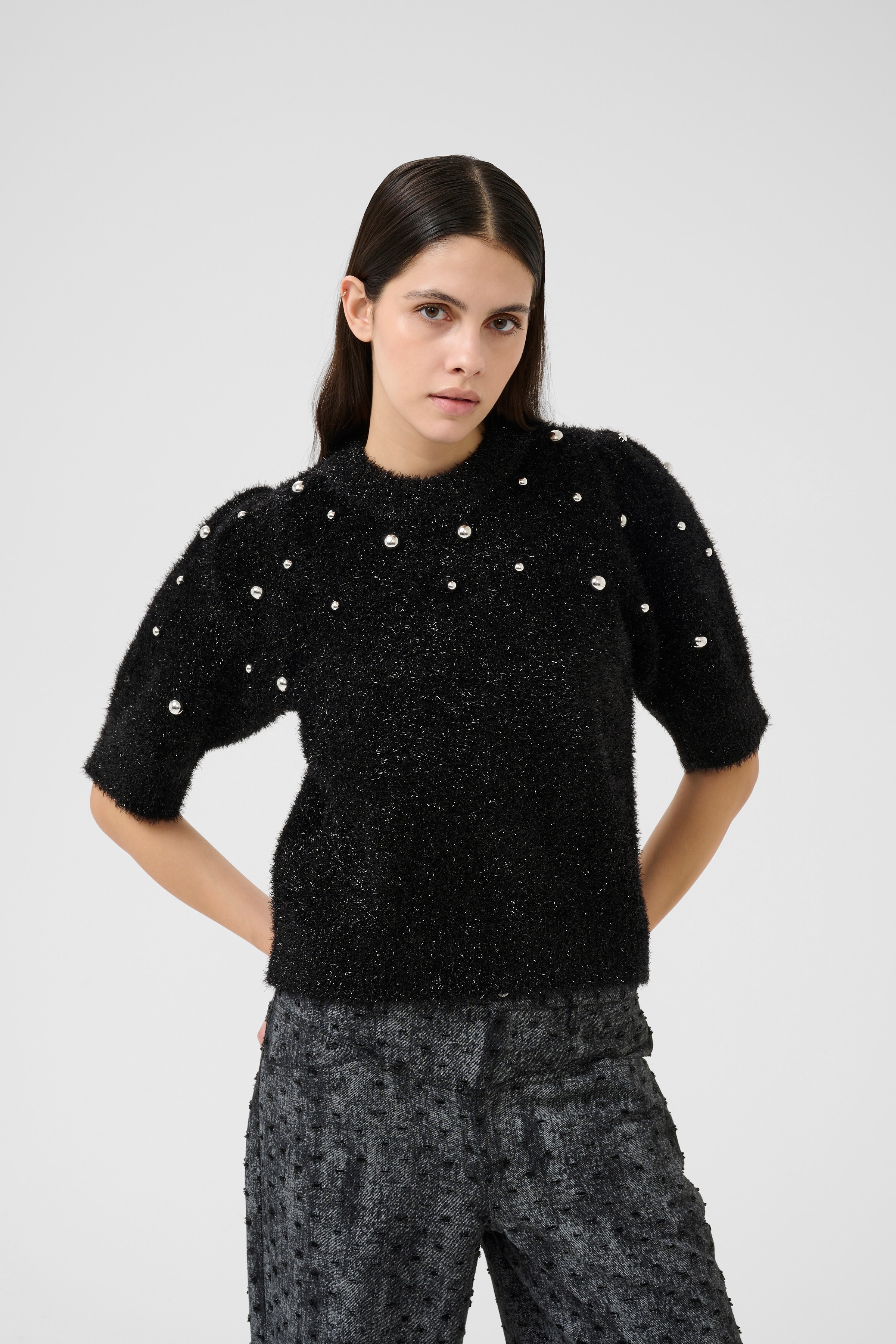 KBCelia Pullover LOOKBOOK FRONT 10105737-194008