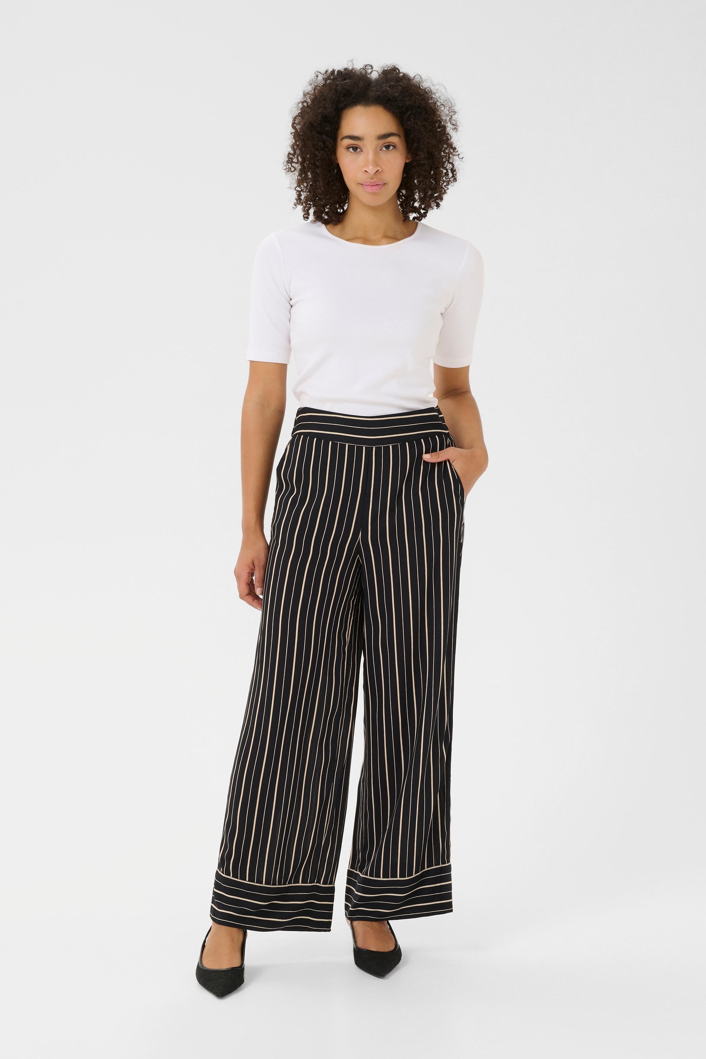 BPluna Trousers LOOKBOOK FRONT 10590848-107536B