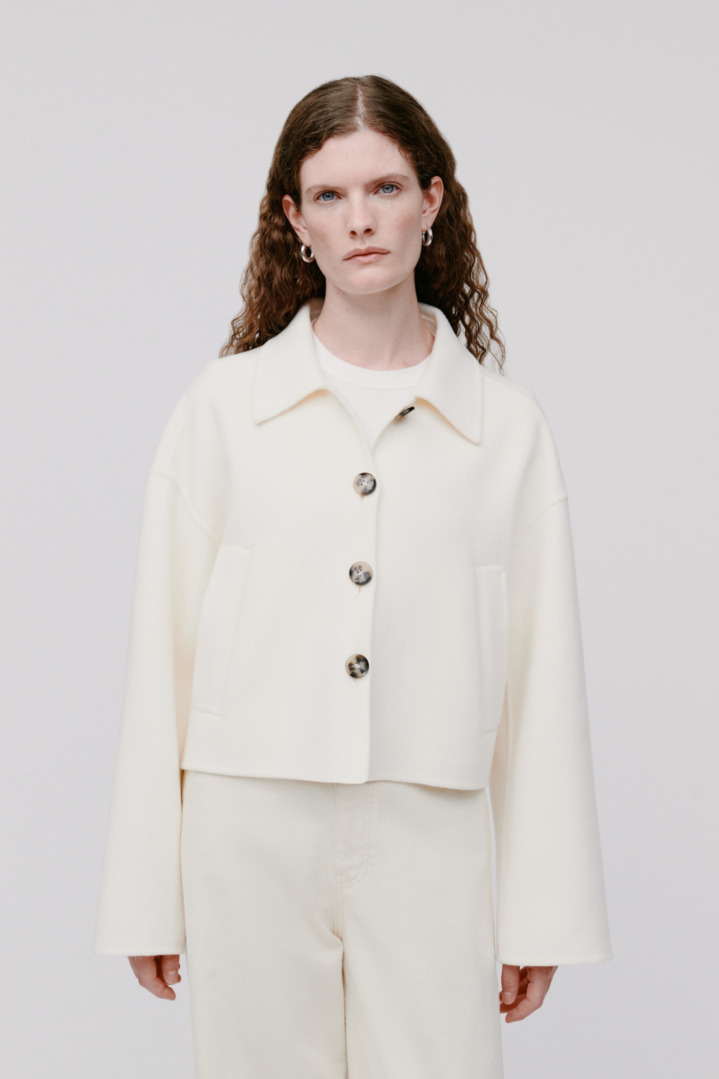 JAIA Coat LOOKBOOK FRONT 30600694-WH015