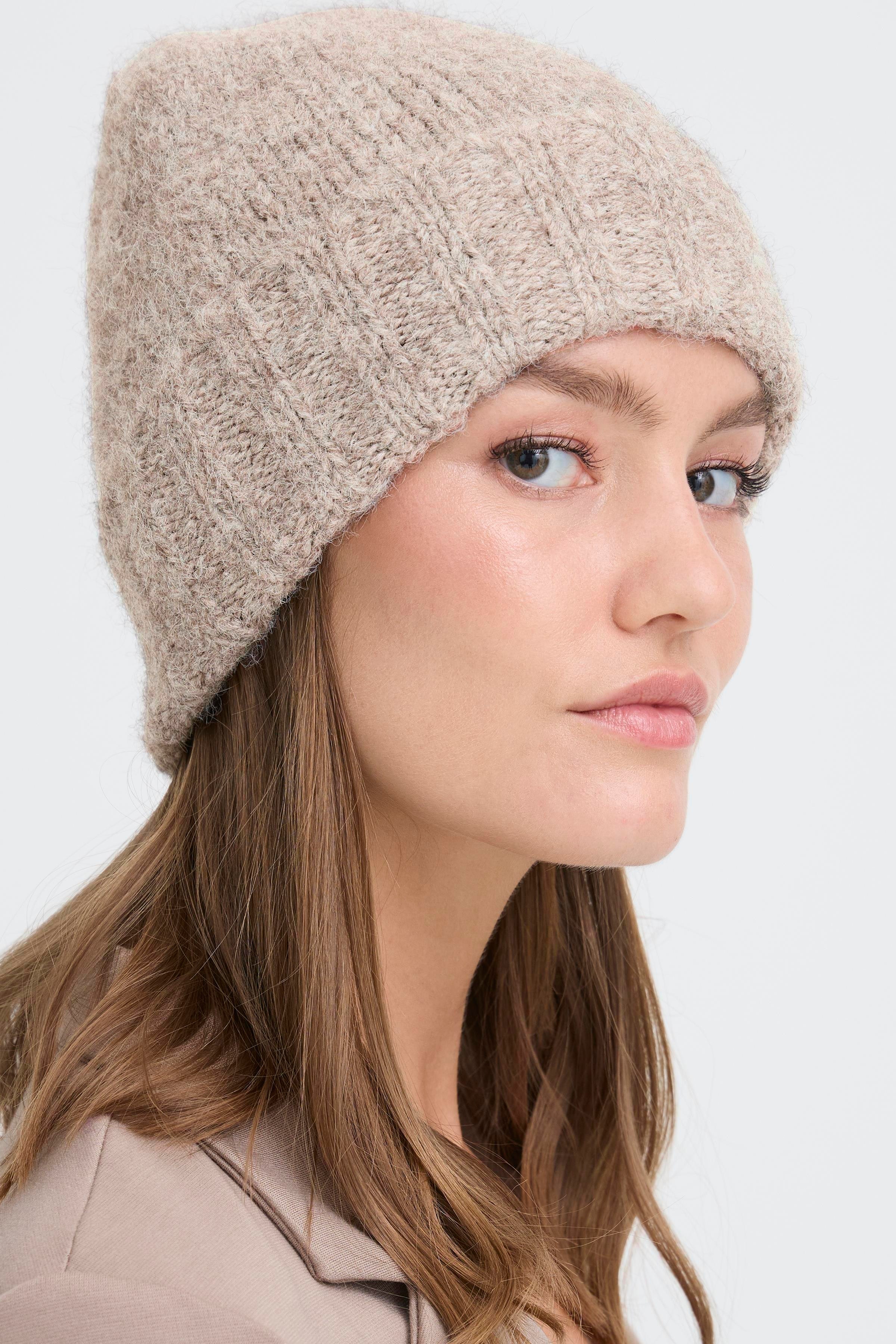 IAMONA Capuche LOOKBOOK FRONT 20124764-1304011