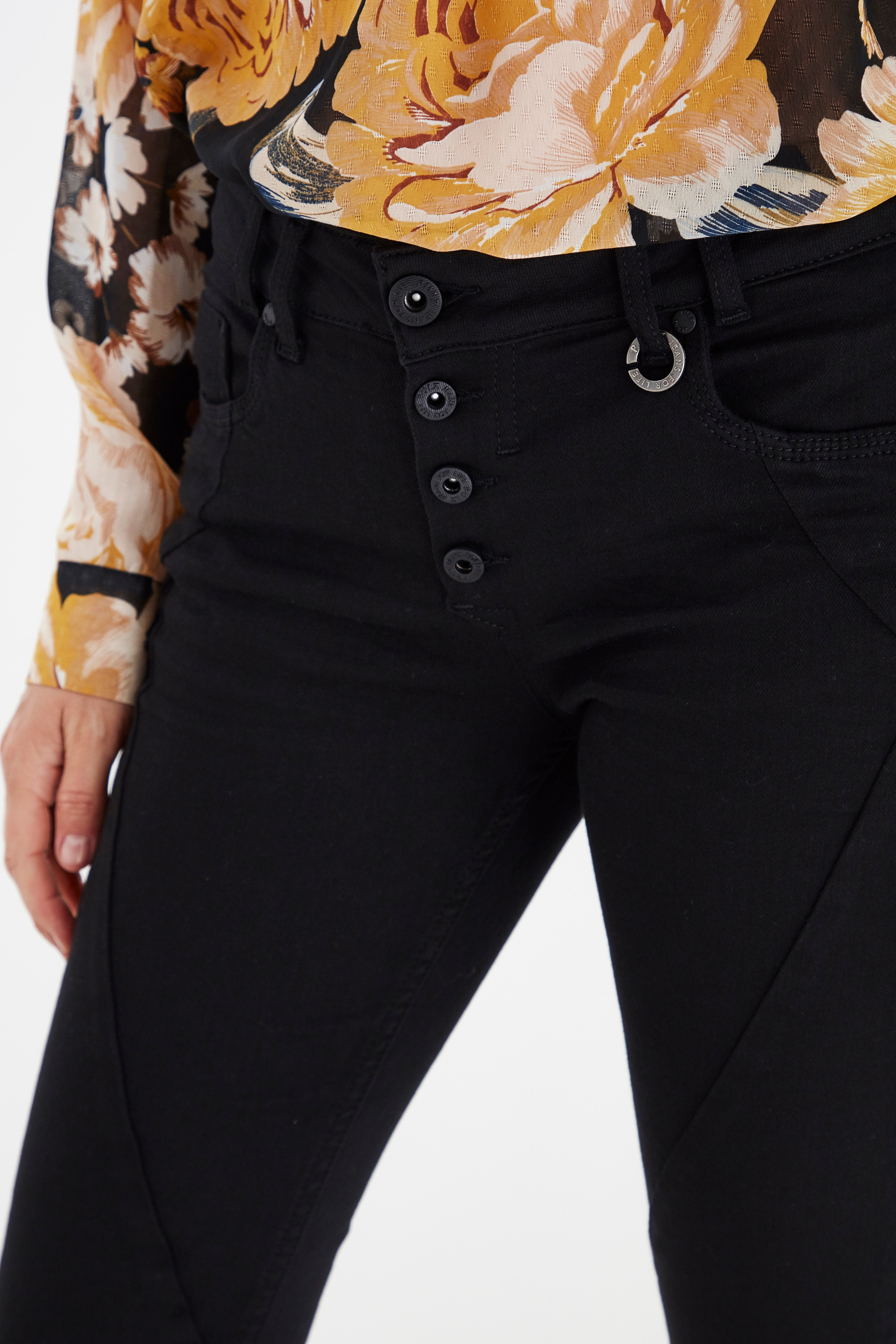 PZANNA Jeans LOOKBOOK DETAIL 50205517-200004