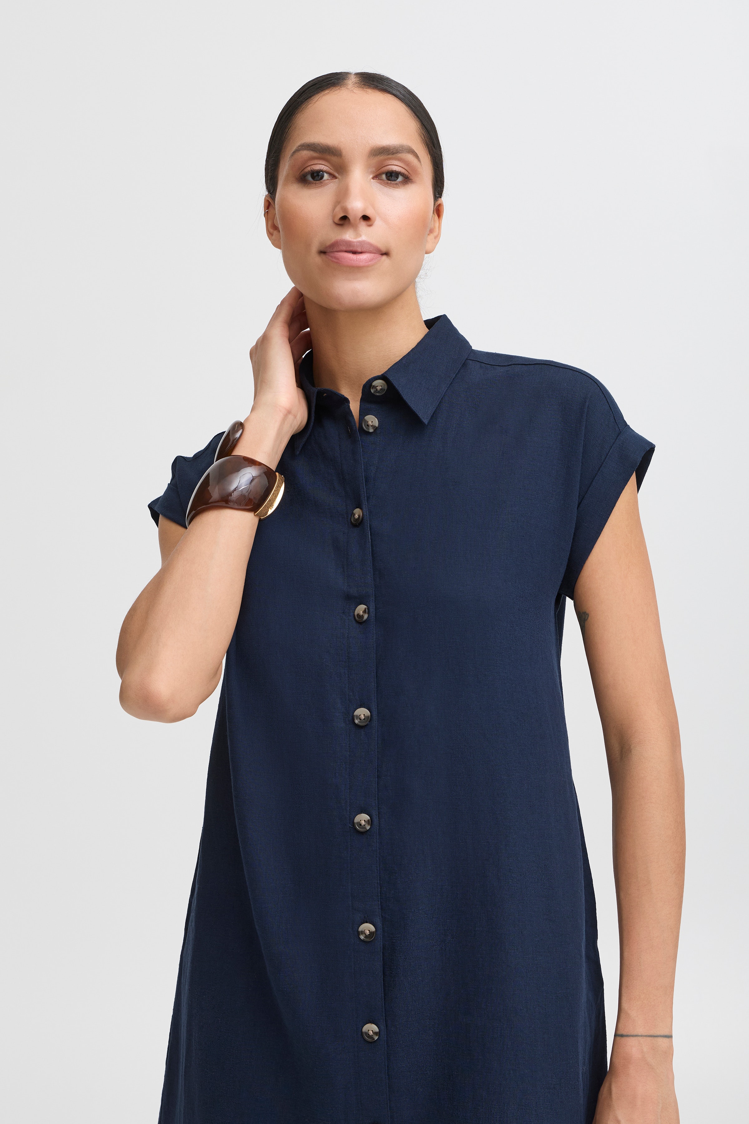 BYFALAKKA Kleid LOOKBOOK DETAIL 20814553-194020