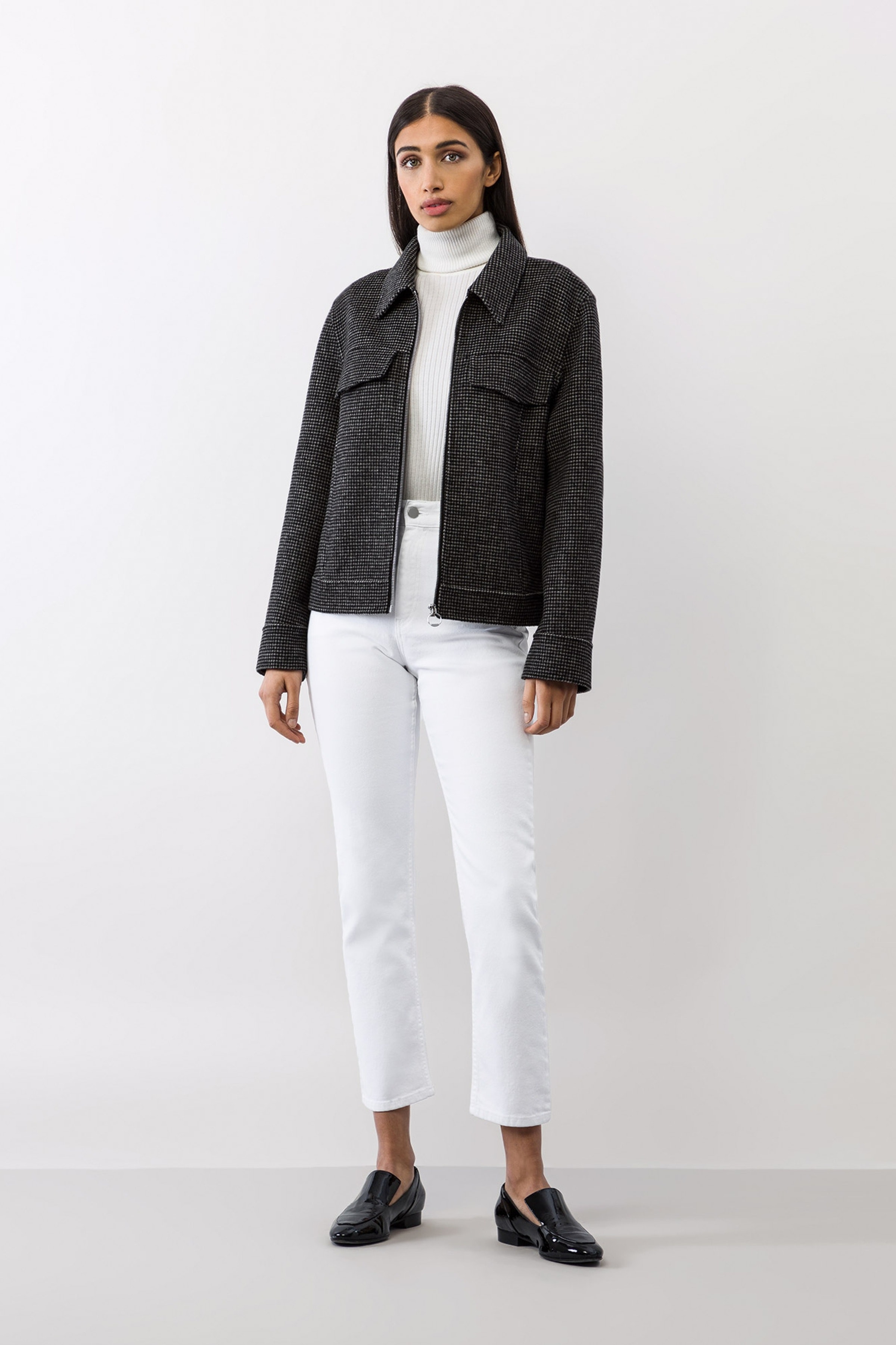 JULIA Blazer LOOKBOOK FRONT 30600240-MC2103