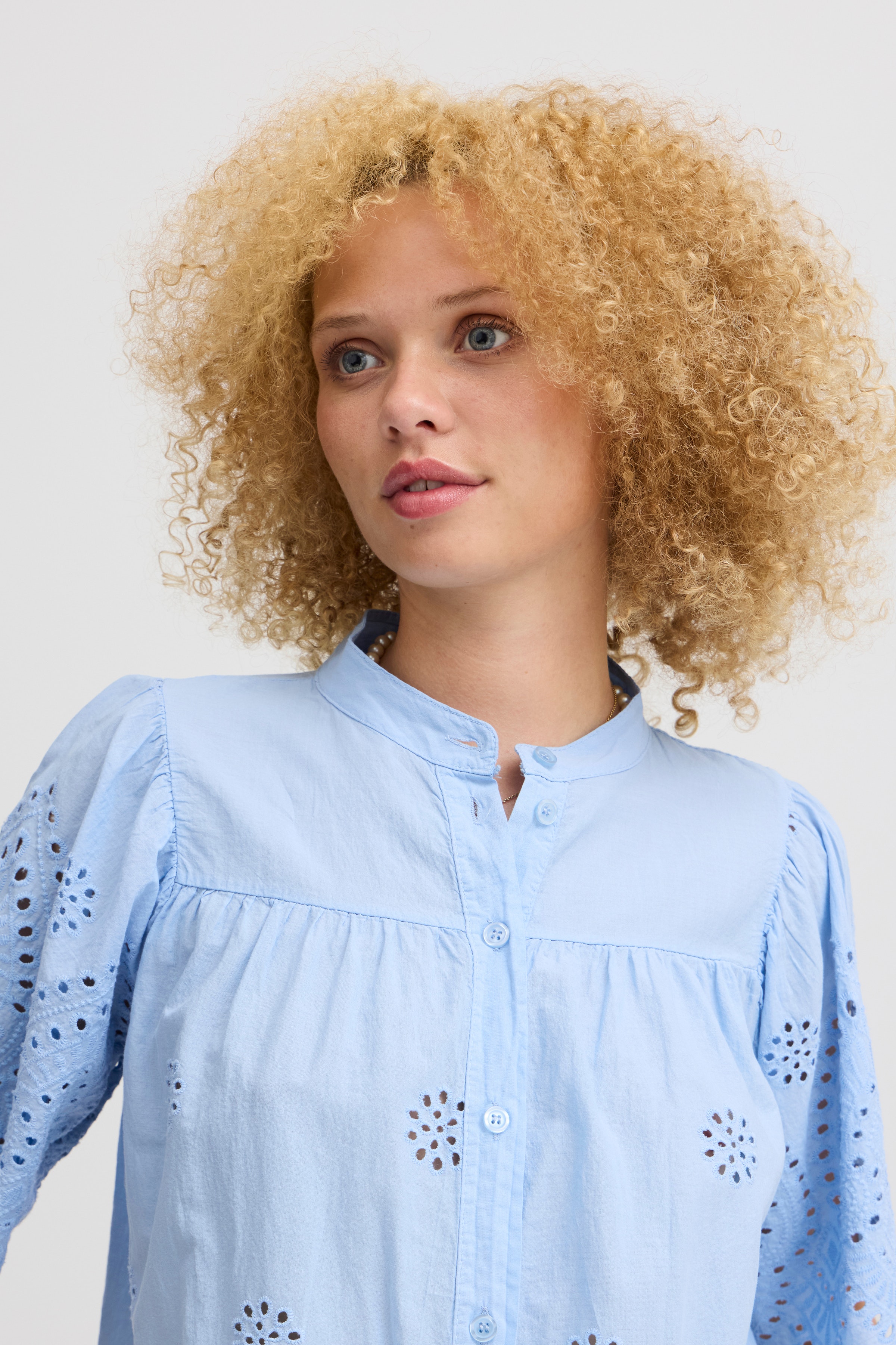 SBLEONY Bluse LOOKBOOK DETAIL 22100653-154020