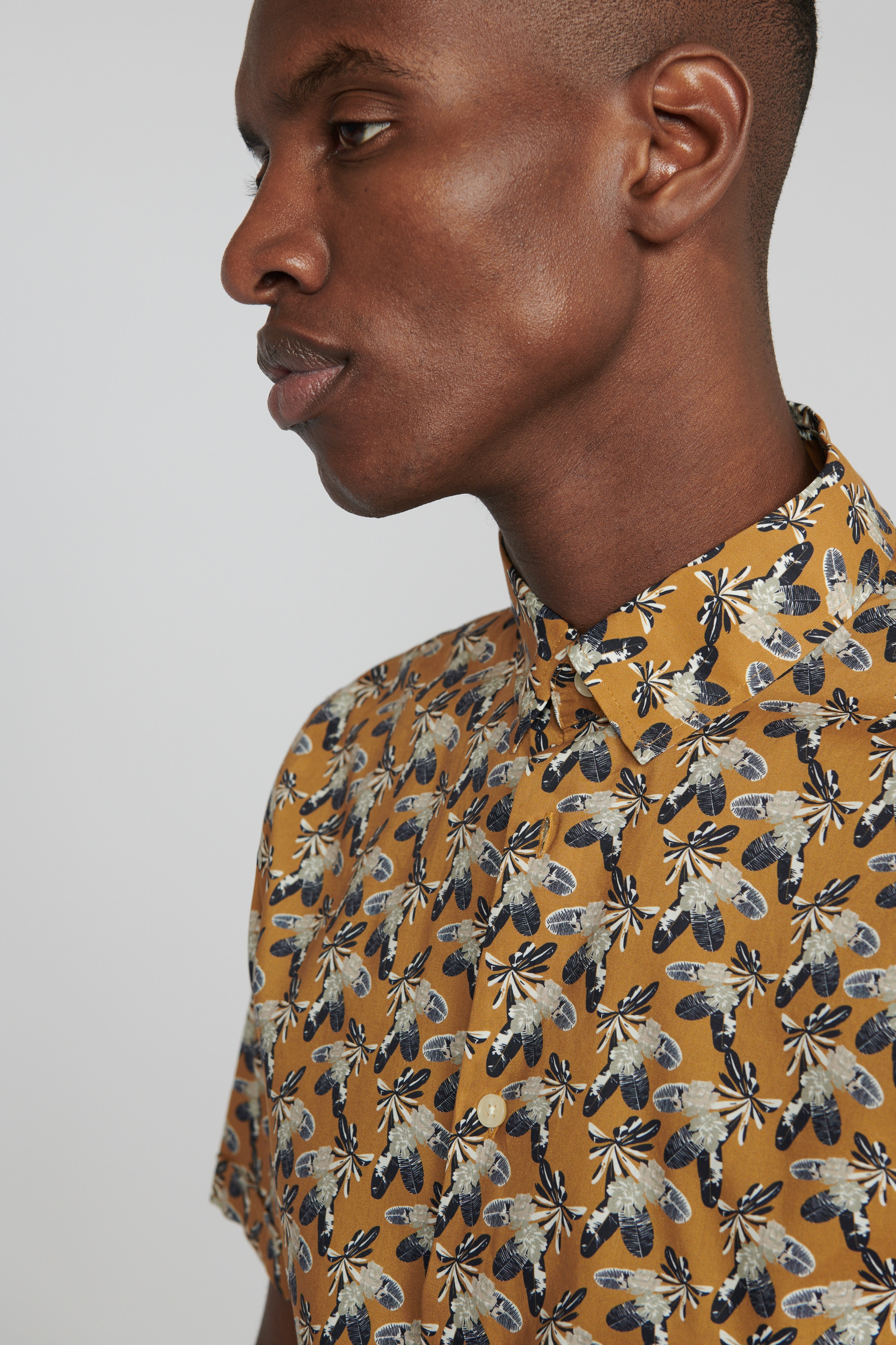 MAtrostol Shirt LOOKBOOK DETAIL 30207359-171128