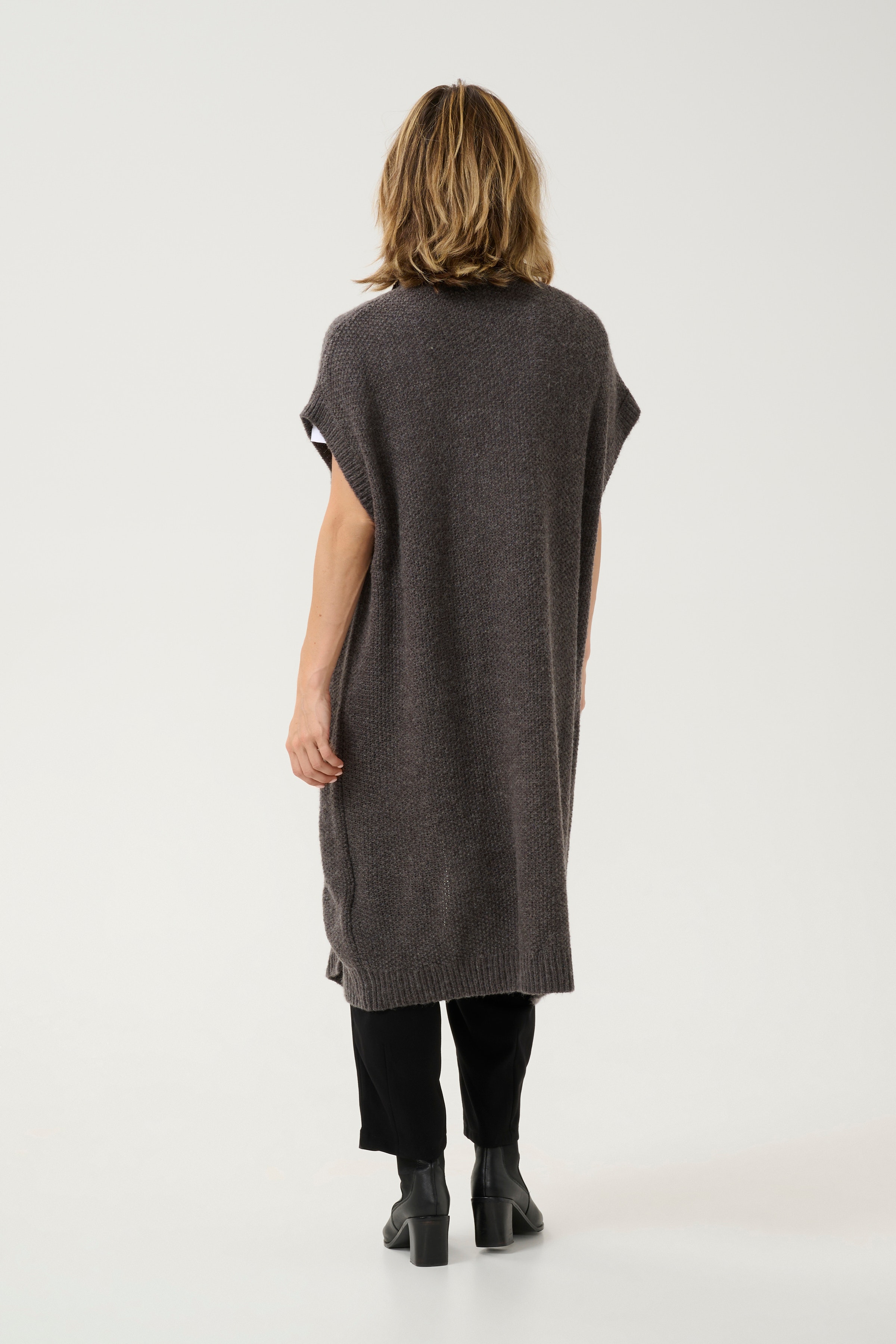 BPfrido Vest LOOKBOOK BACK 10590572-100125B
