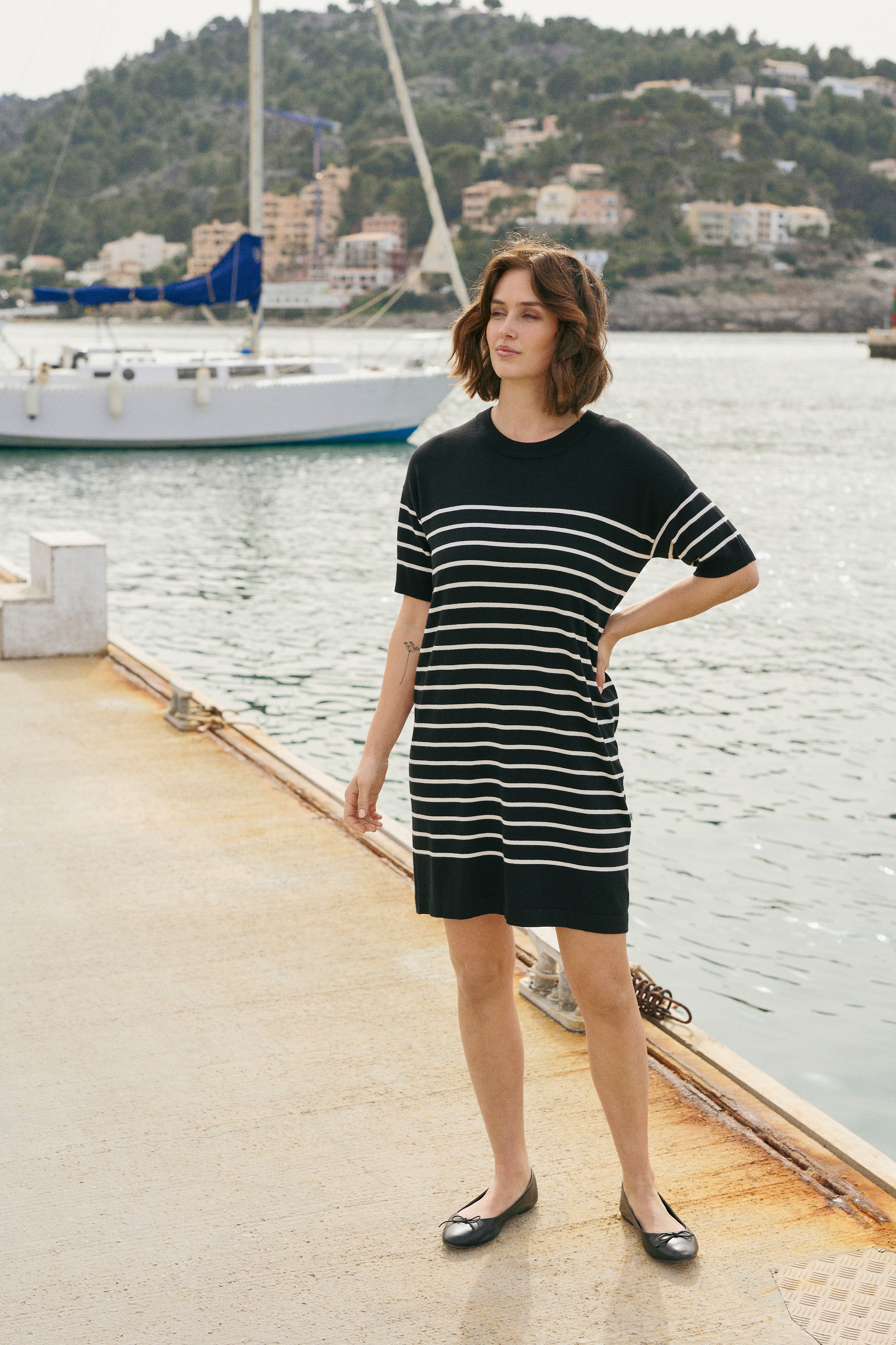 KAlizza Robe LOCATION NONE 10508858-106138