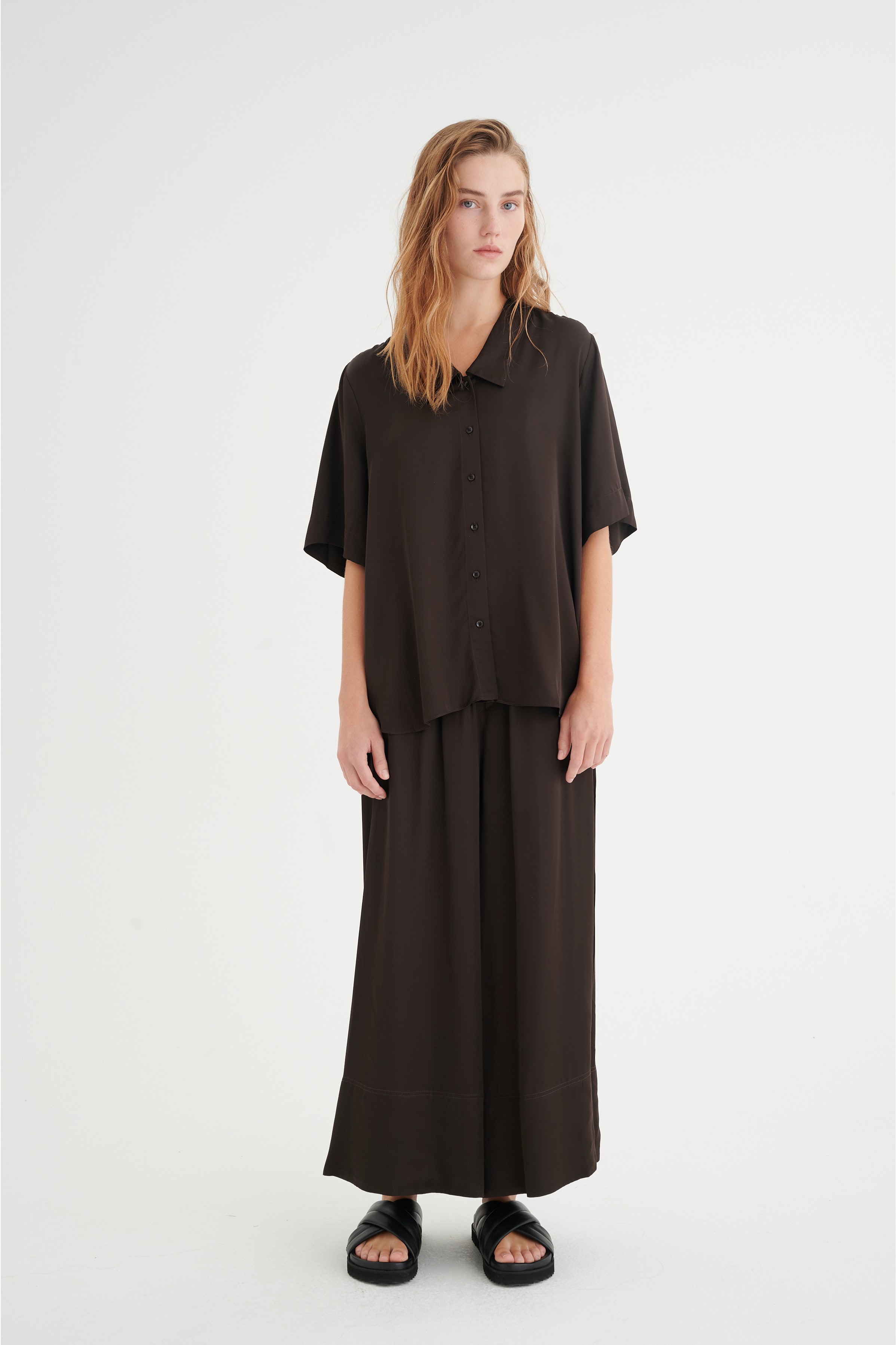 ValineIW Broek LOOKBOOK FRONT 30107232-191101