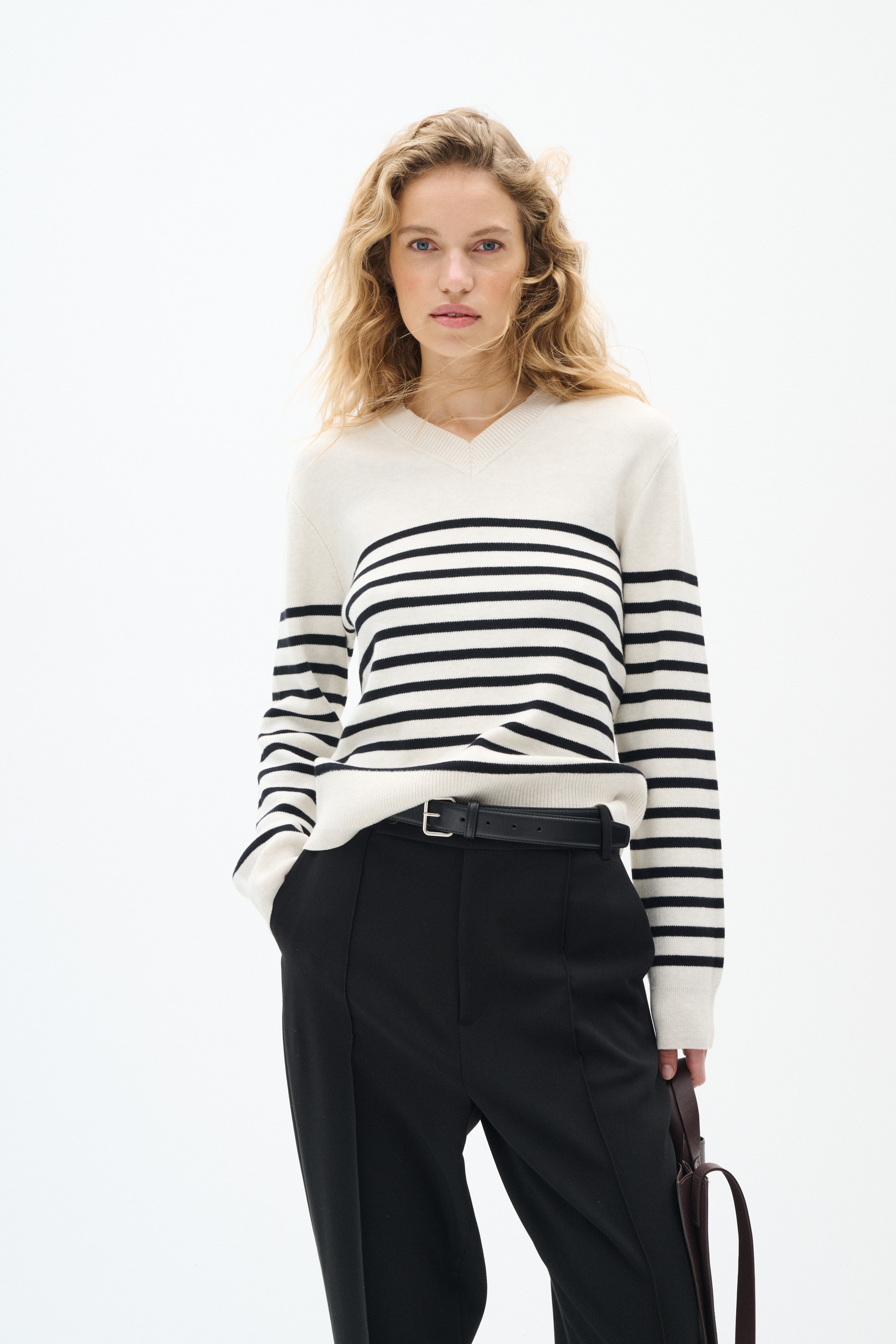 WallisIW Pullover LOOKBOOK FRONT 30110297-300667