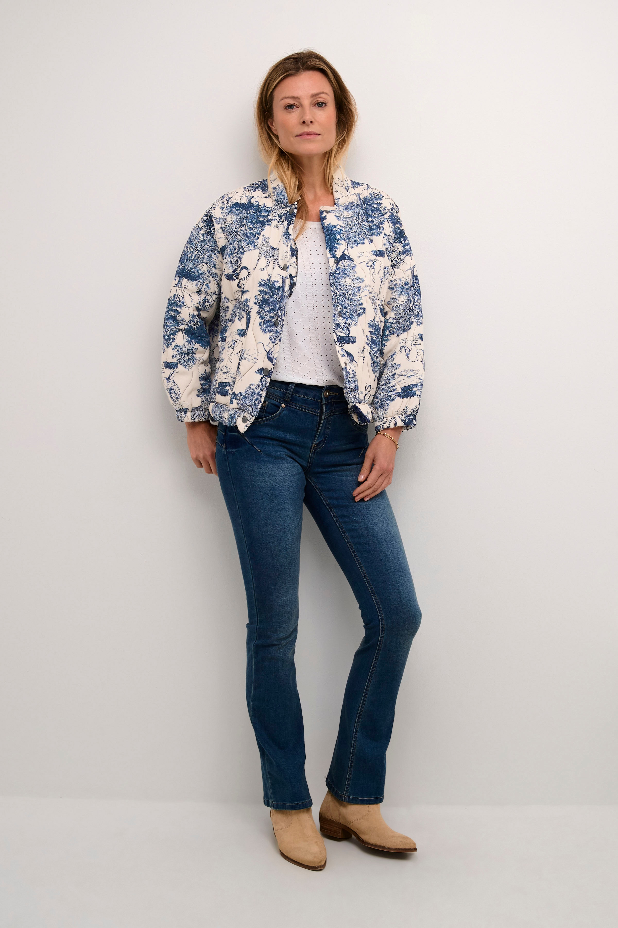 CRMaisey Bomber jakke LOOKBOOK FRONT 10613139-106789