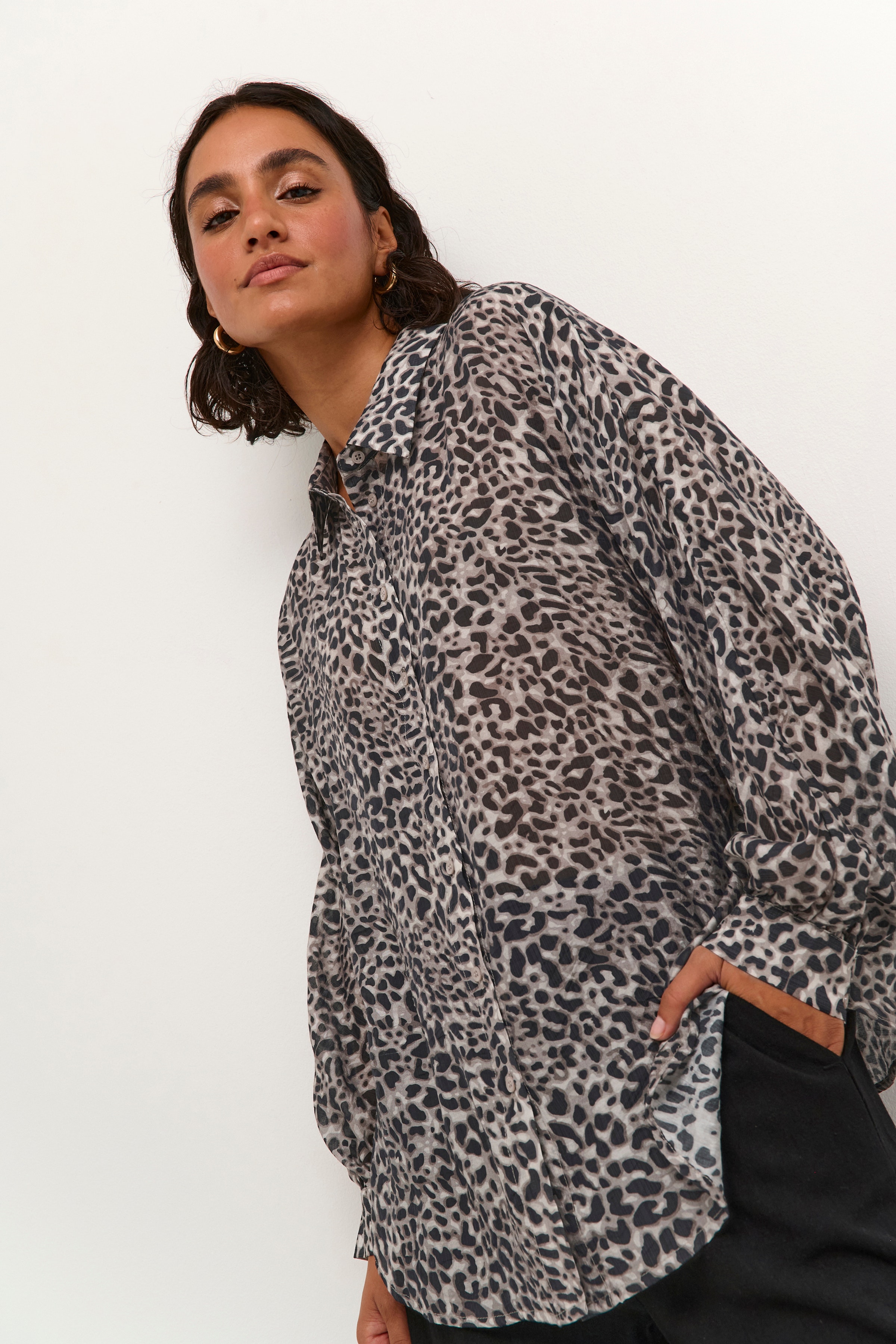 KAvita Leopard Shirt LOOKBOOK DETAIL 10508574-105752