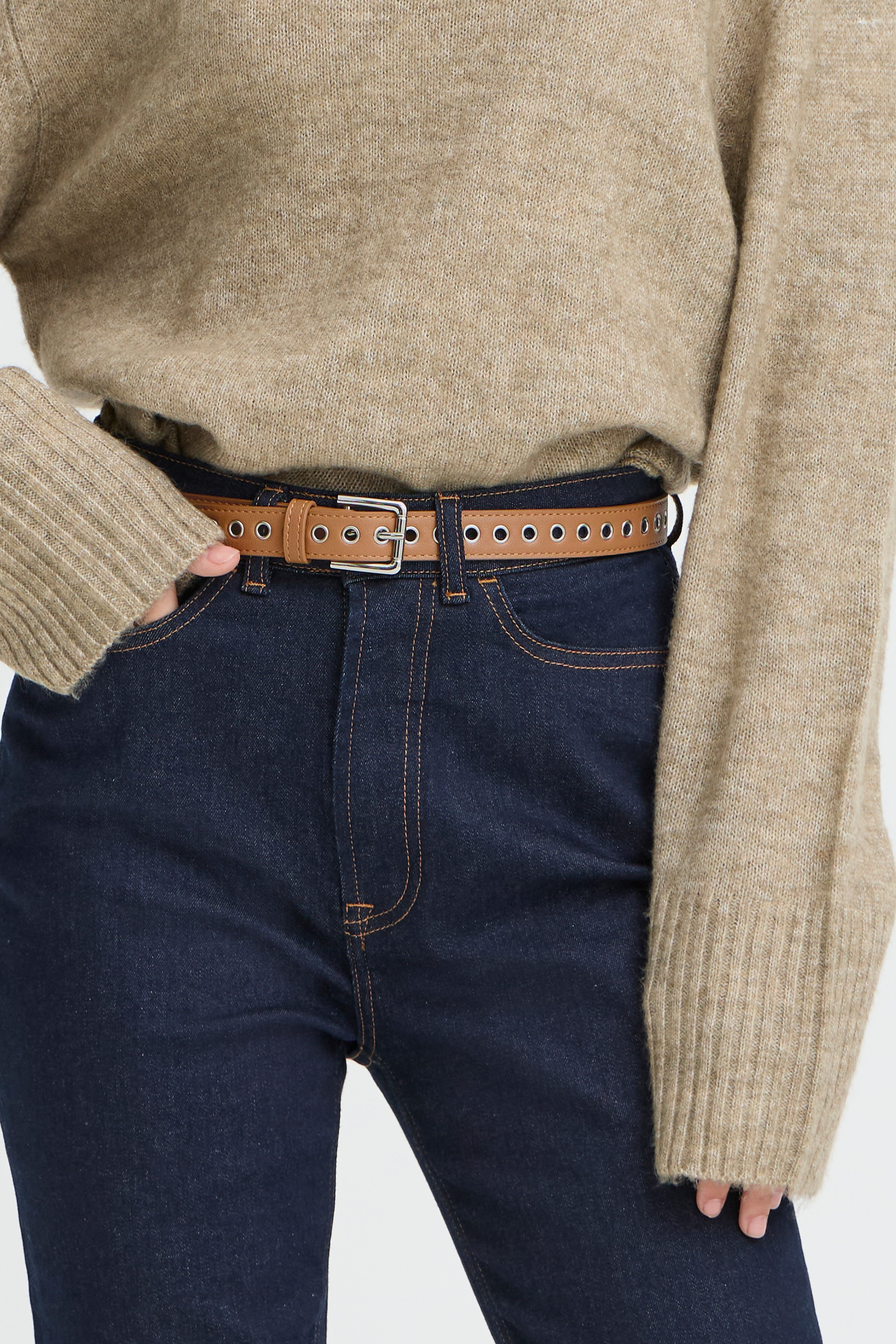 IALFRIDA Belte LOOKBOOK FRONT 20125308-141012