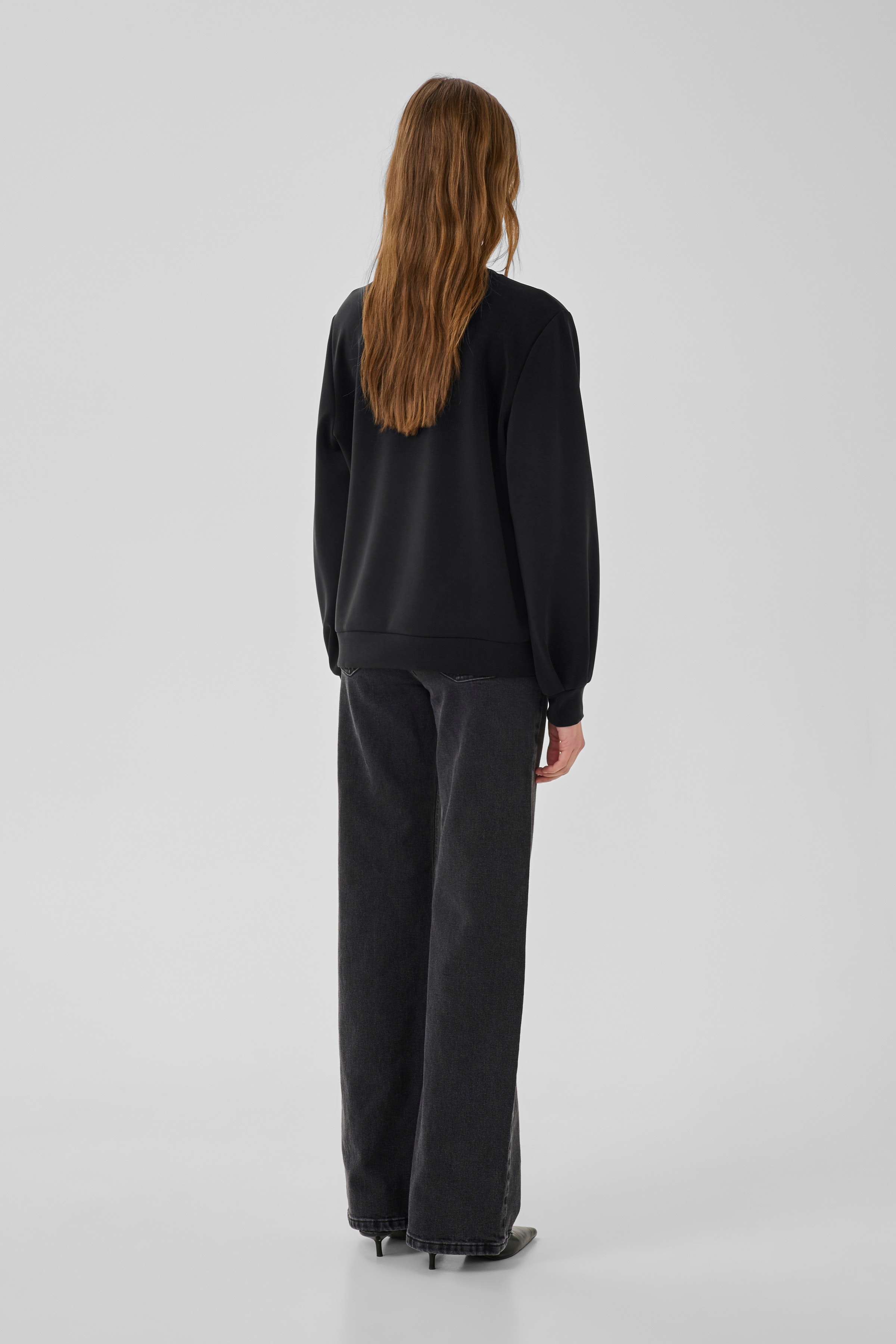 23 THE SWEAT BLOUSE LOOKBOOK BACK 10703583-100031