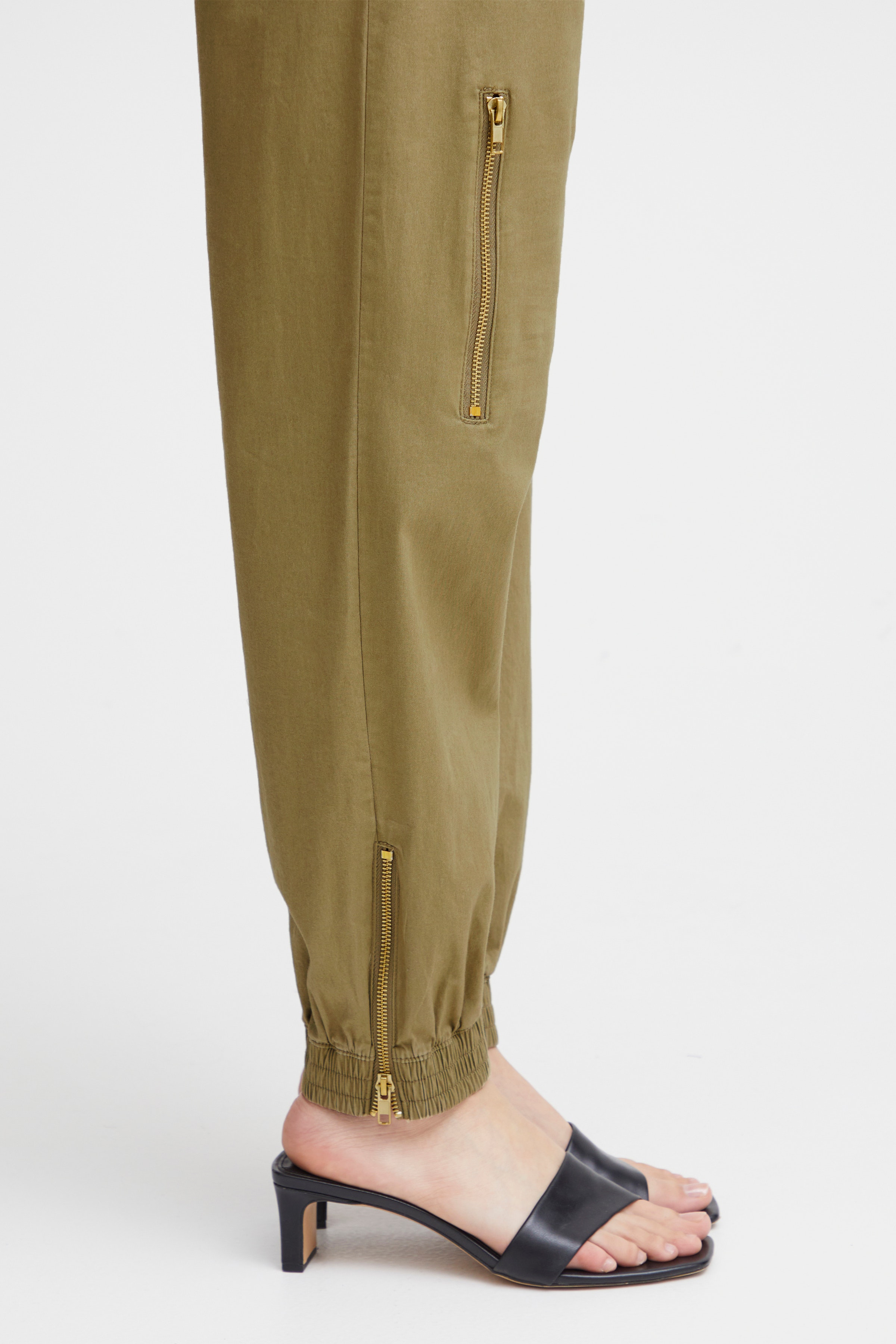 BYDALONE Trousers LOOKBOOK DETAIL 20814721-170620