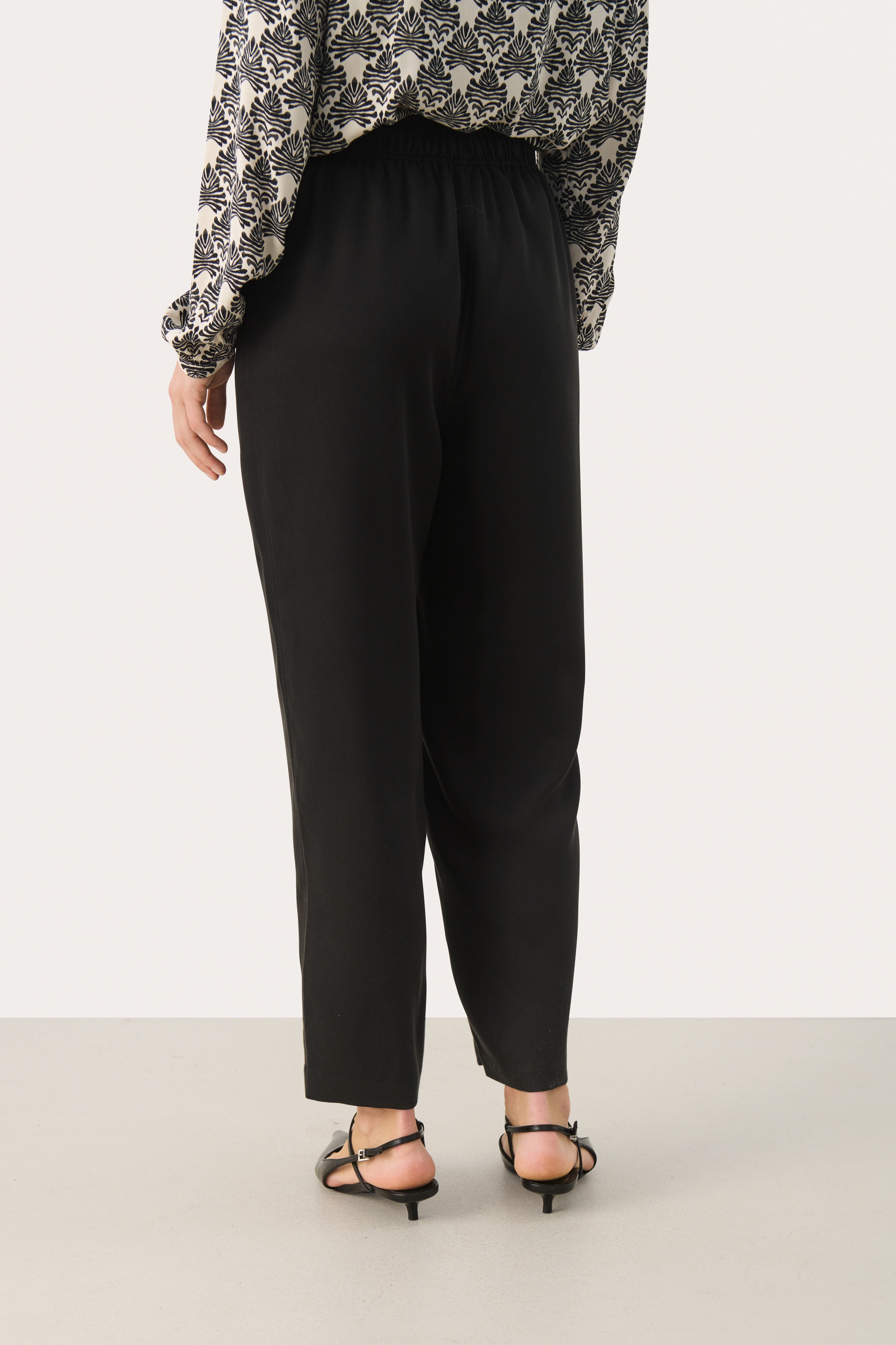 JodiPW Trousers LOOKBOOK BACK 30308829-194008