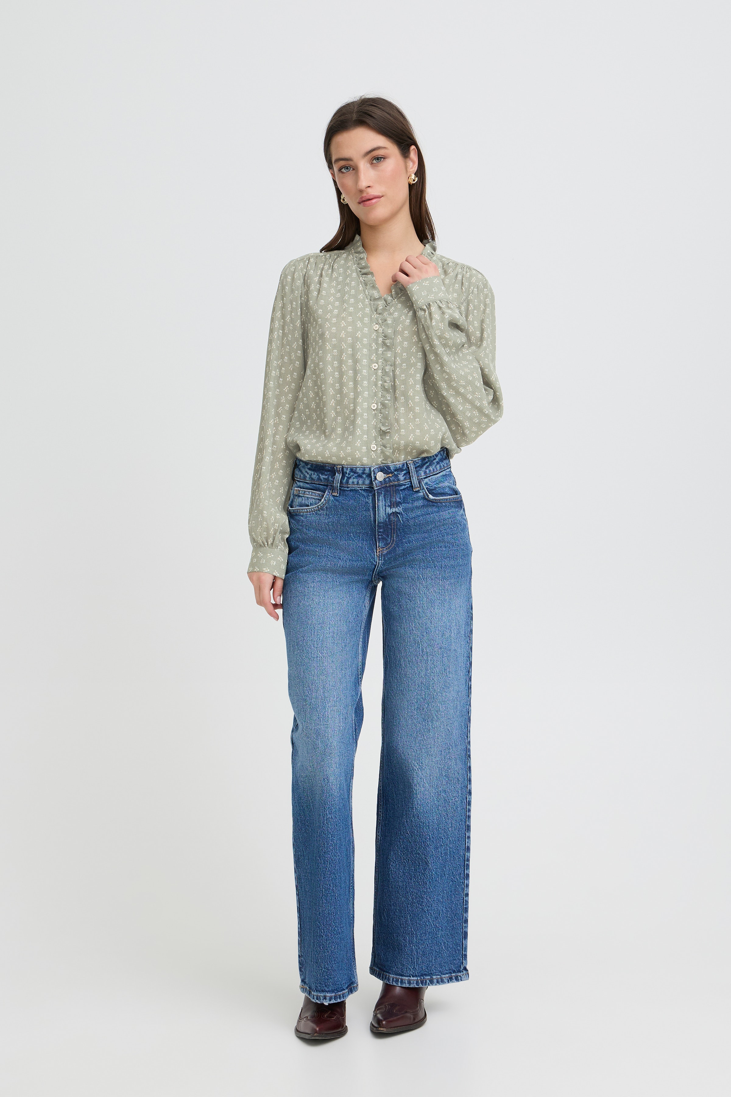 BYILAVIA Skjorte LOOKBOOK FRONT 20818434-900003682