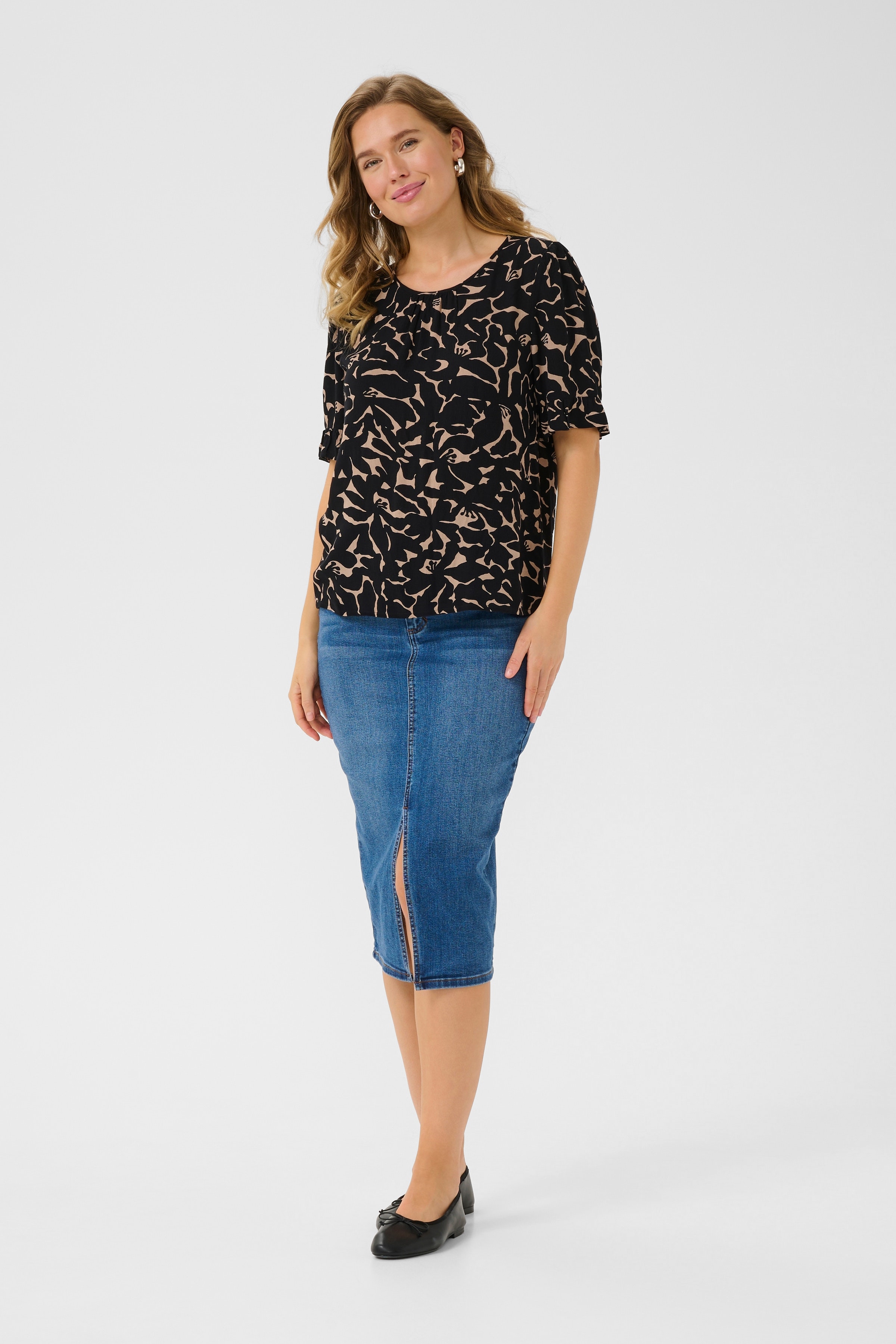 BPisabella Bluse LOOKBOOK FRONT 10590912-107876B