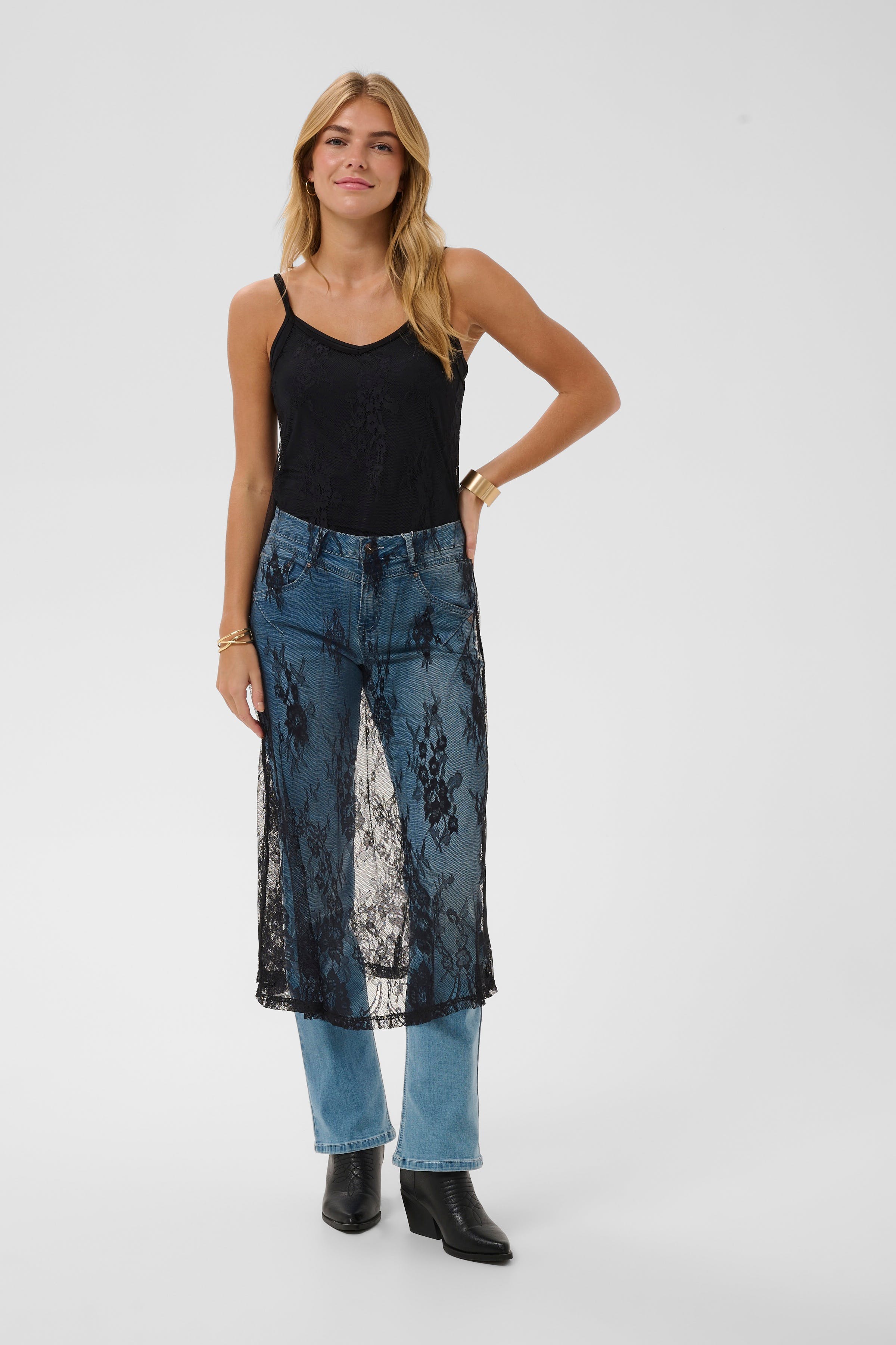 CRKamira Robe LOOKBOOK FRONT 10615596-100120