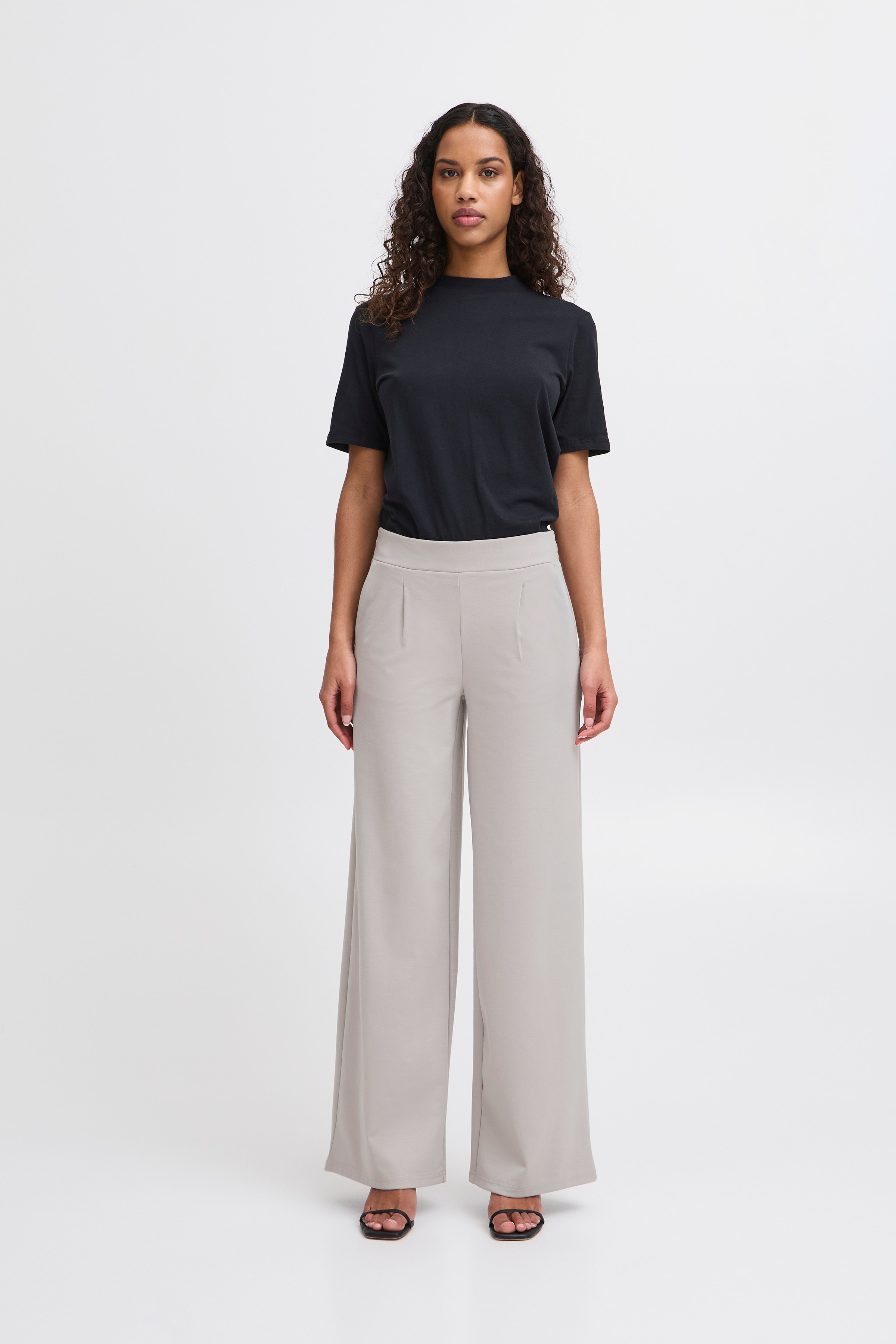 IHKATE LONG WIDE  Bukser LOOKBOOK FRONT 20118337-163801