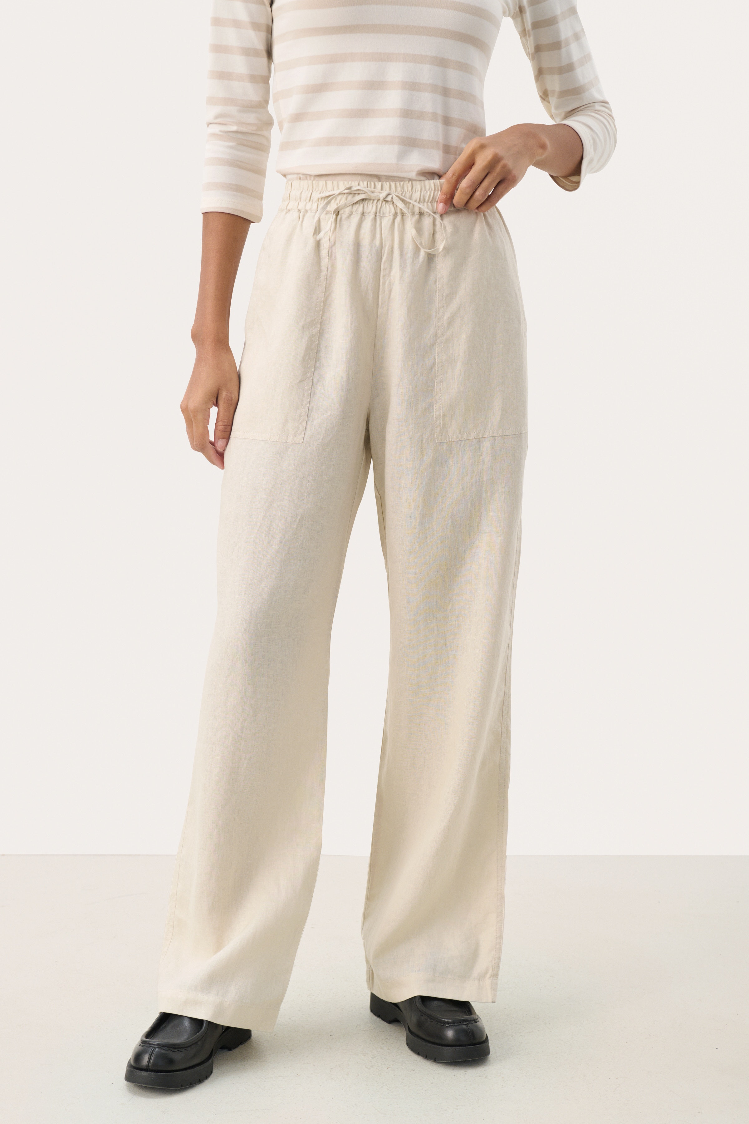 EniolaPW Linen trousers LOOKBOOK FRONT 30308455-130400