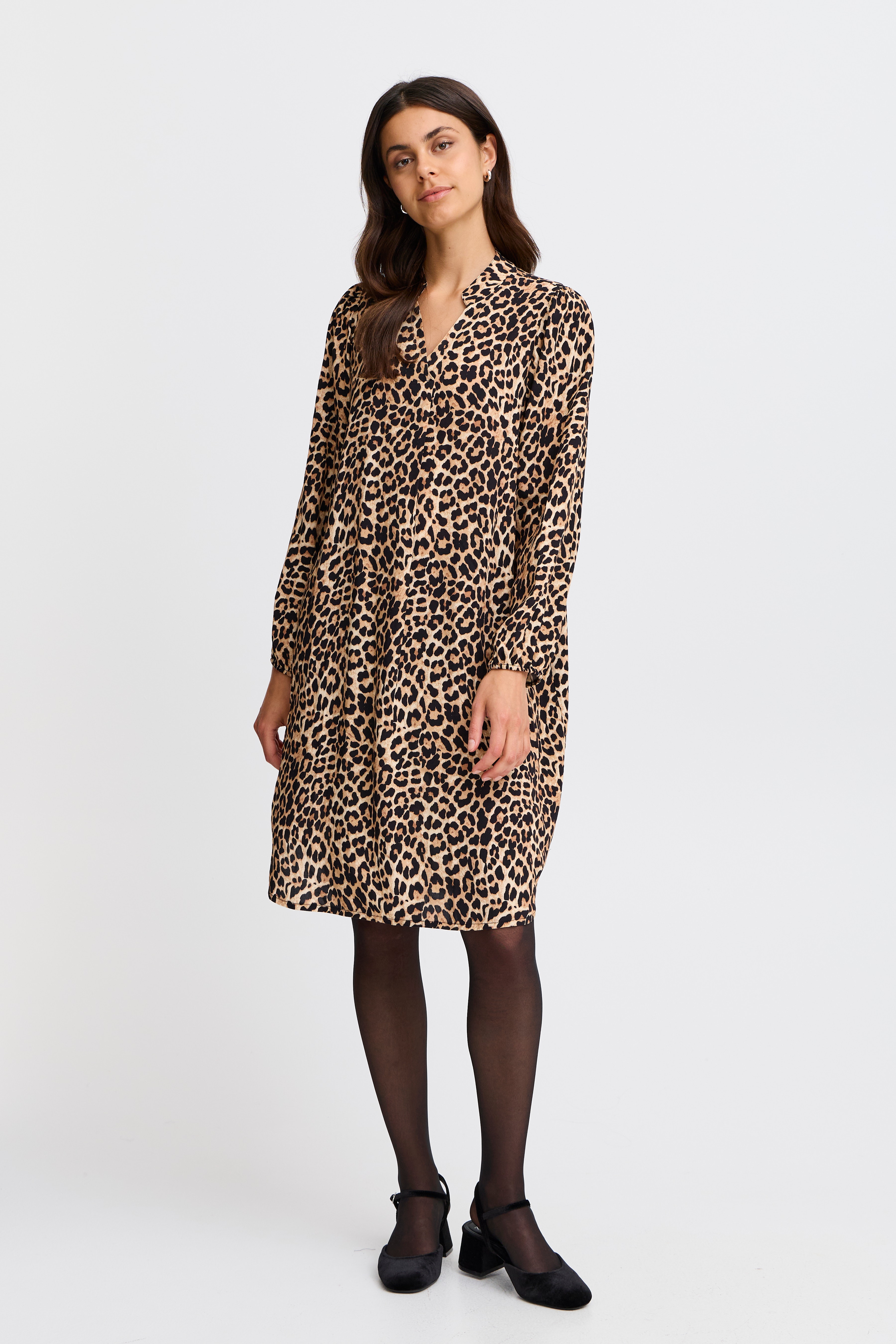 FXILLIE Kjole LOOKBOOK FRONT 20616119-205053