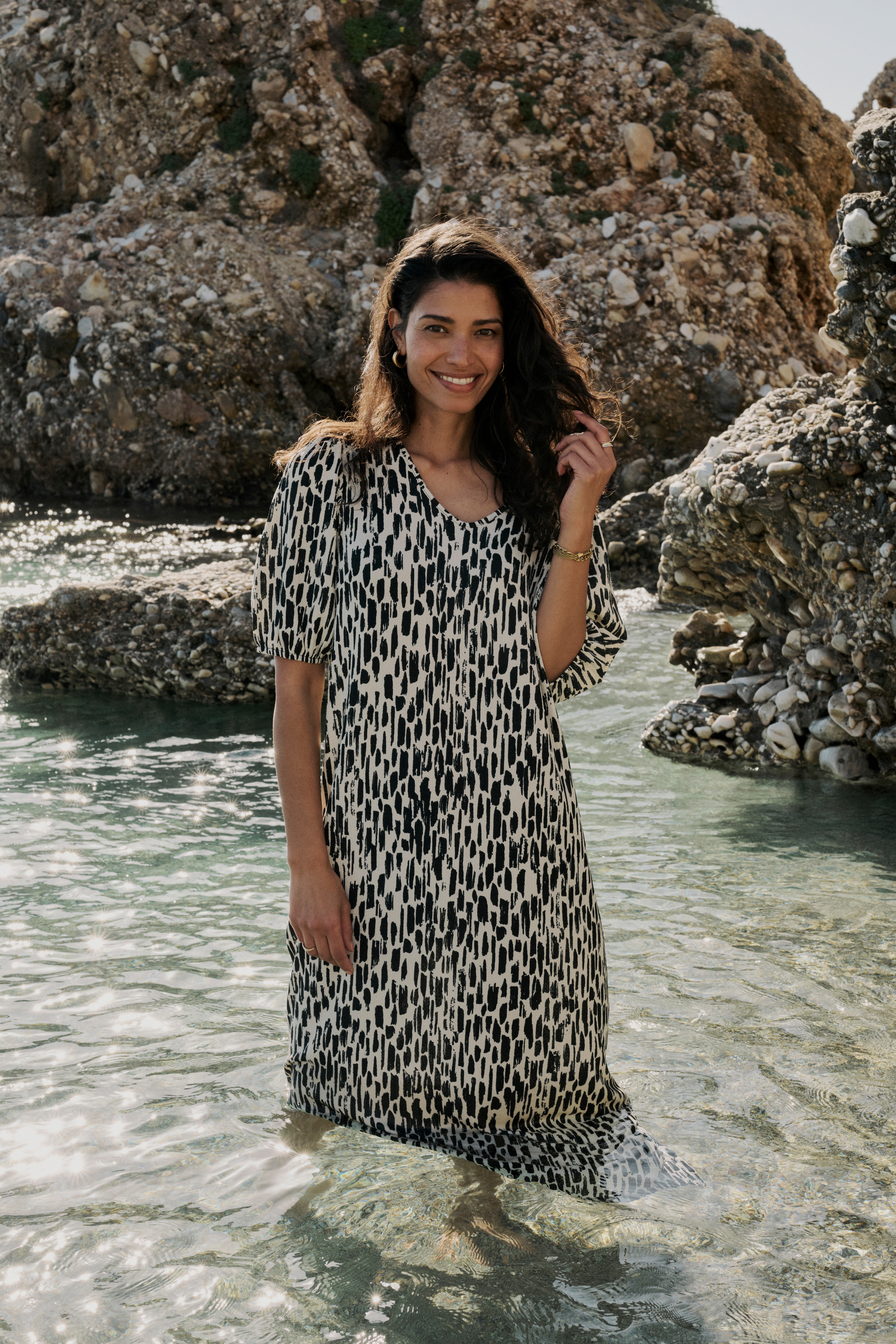 BPanika KlÃ¤nning LOCATION NONE 10590838-107496B