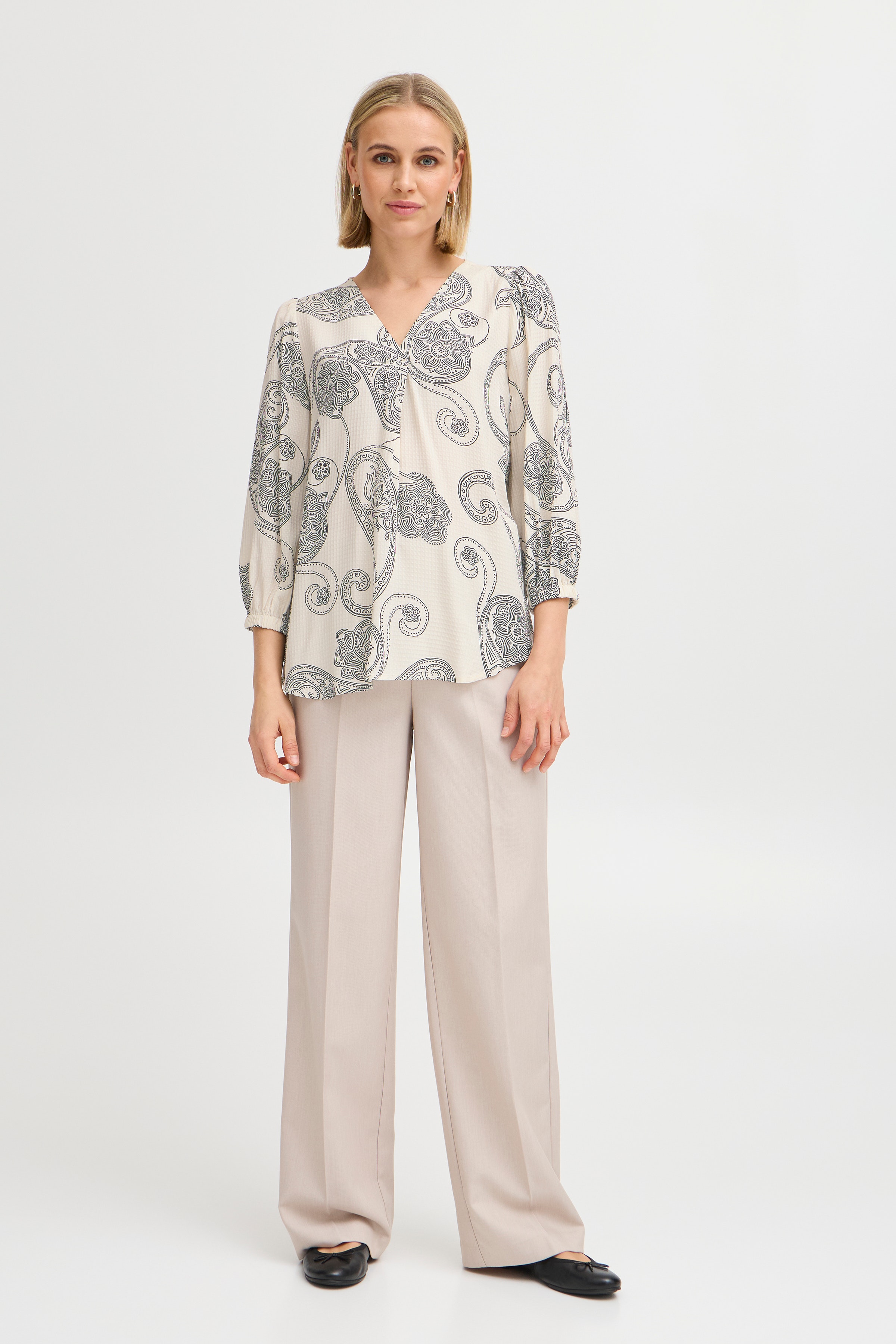 FROLINE Bluse LOOKBOOK FRONT 20613740-204857