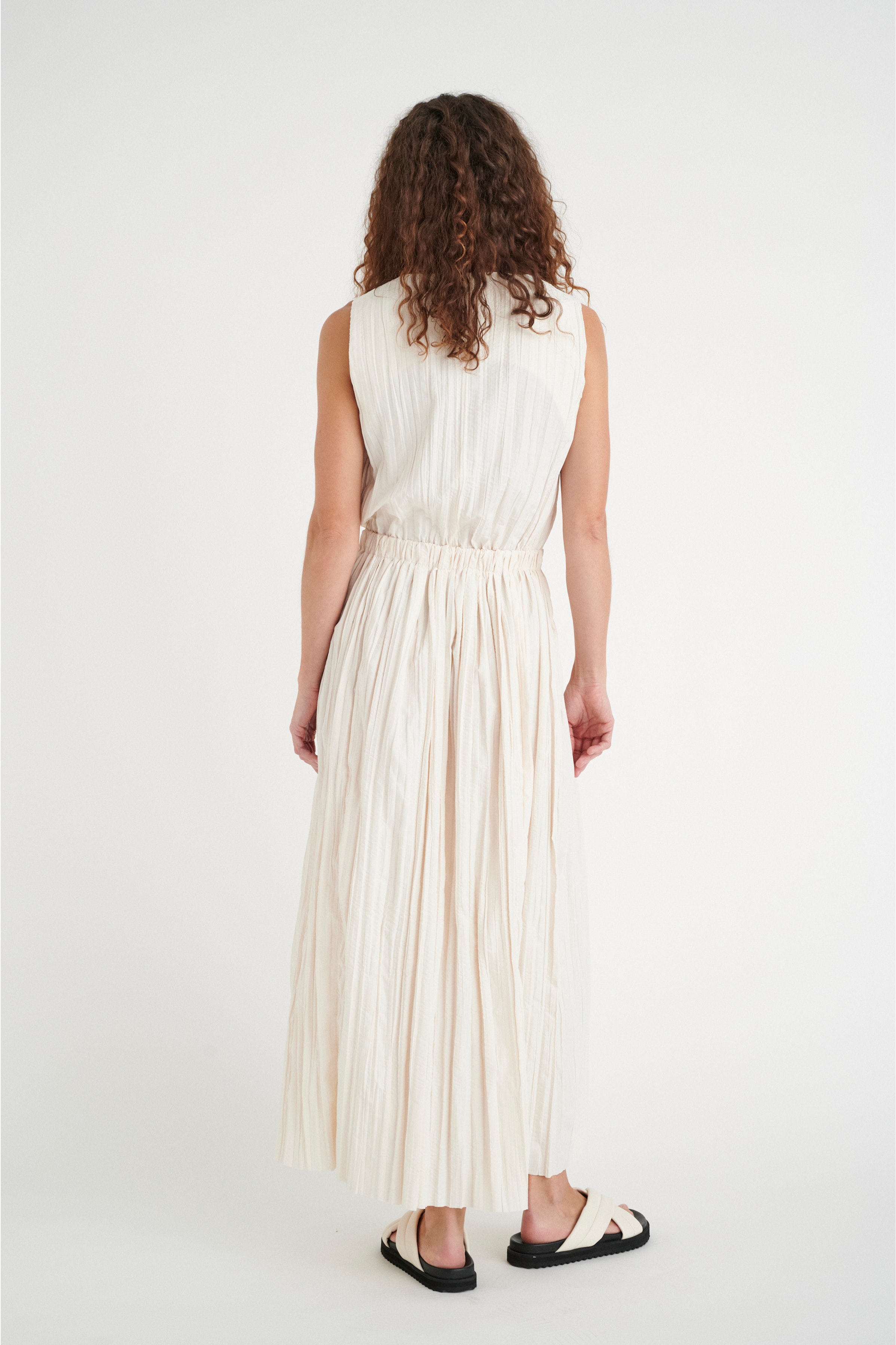 RacheIW Kleid LOOKBOOK BACK 30107343-120000