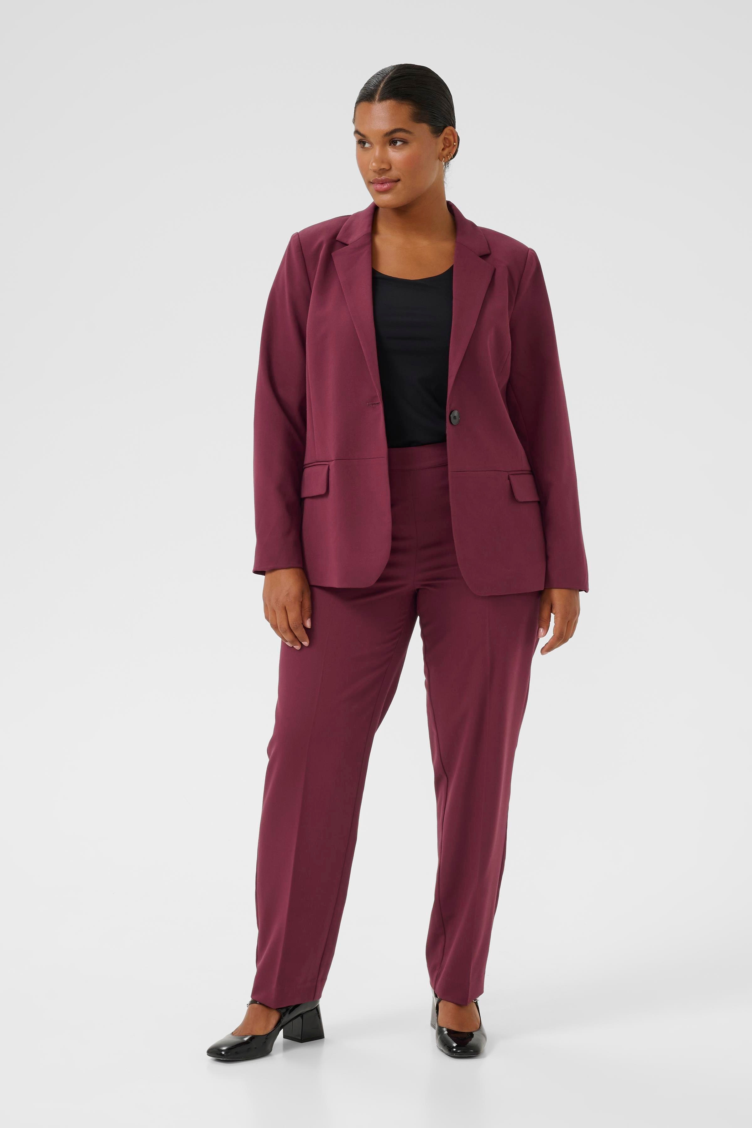 KCsakira Blazer LOOKBOOK FRONT 10580933-191528