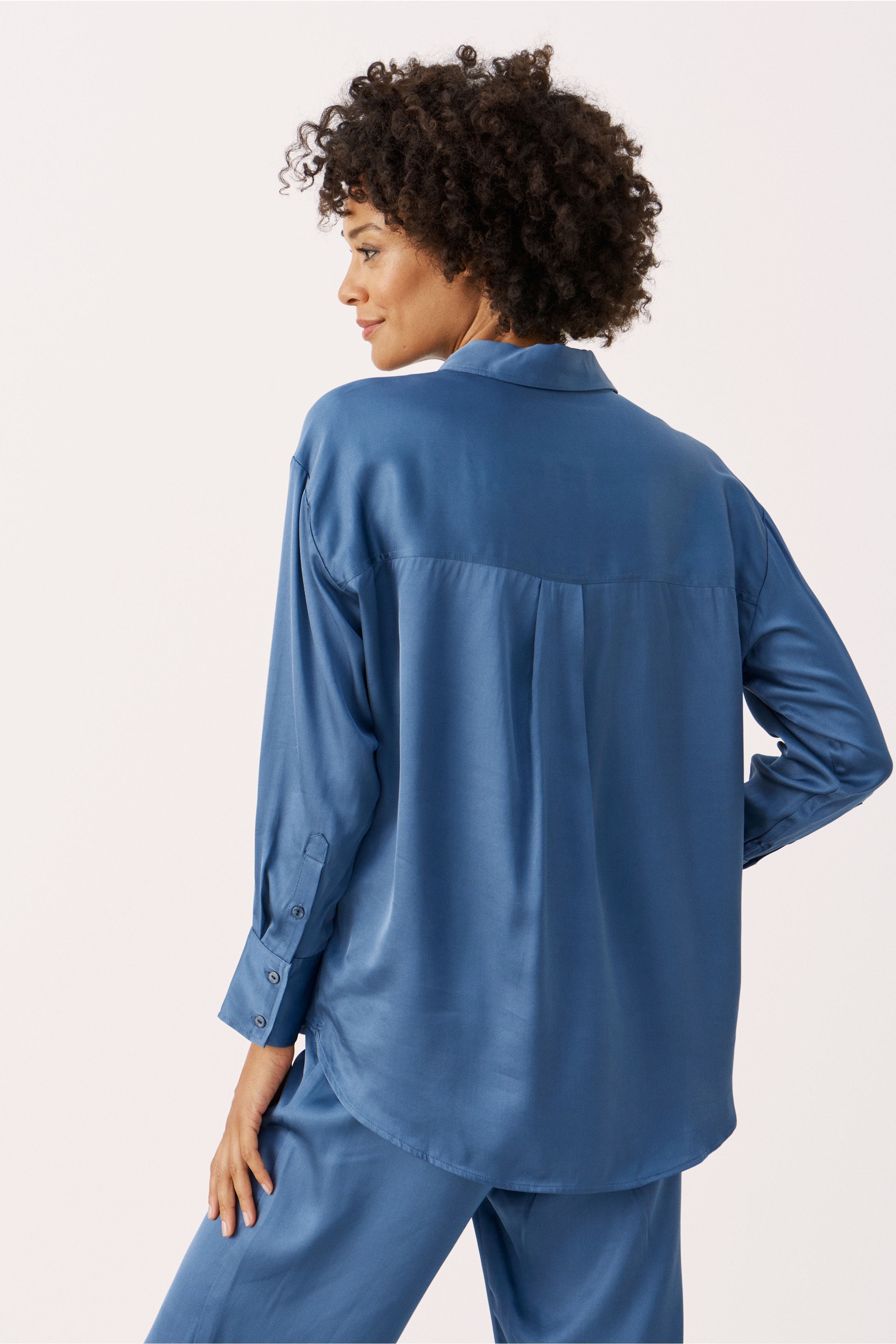 TikaPW Shirt LOOKBOOK BACK 30307238-183919