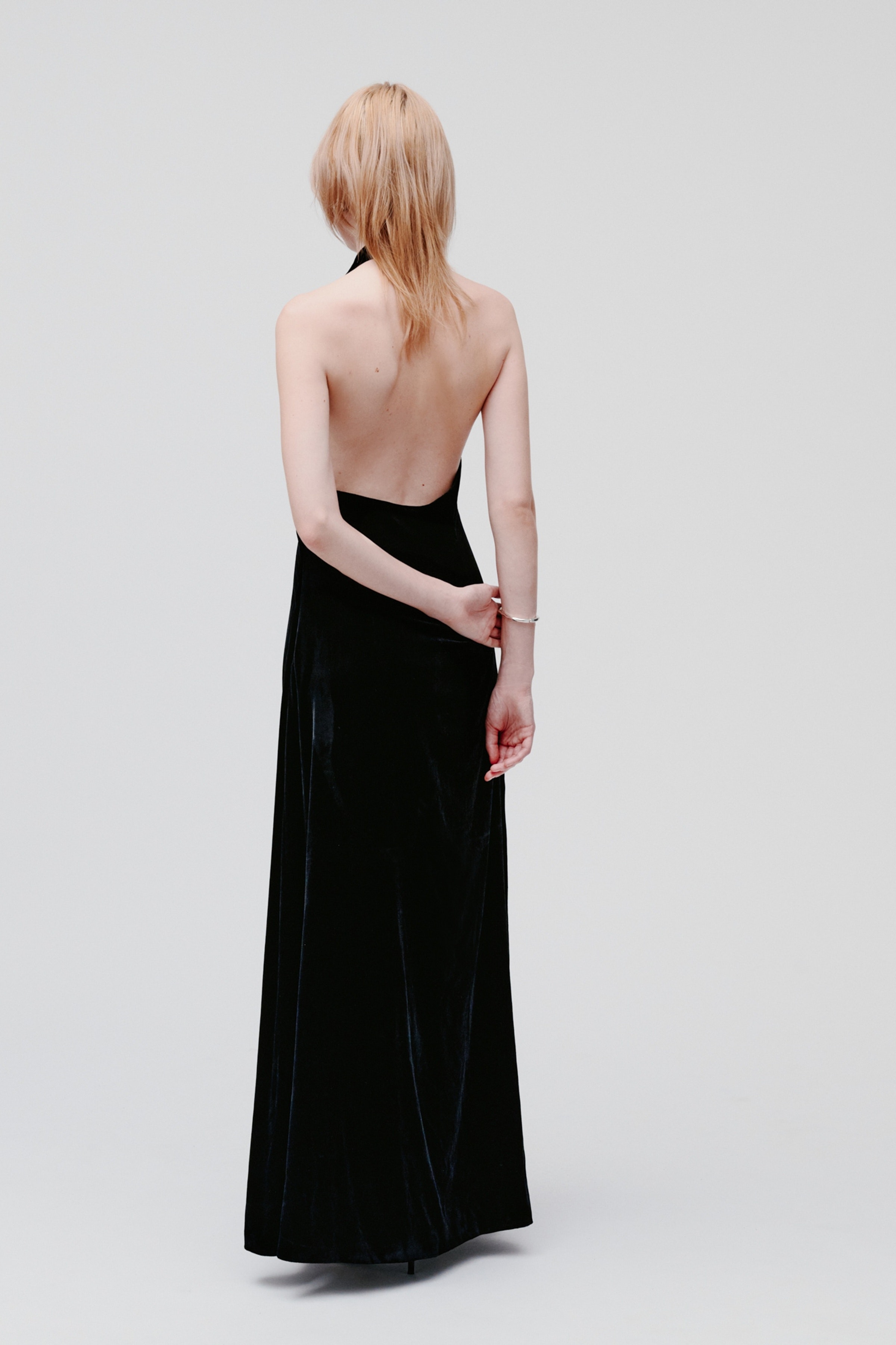 NESTA Dress LOOKBOOK BACK 30600747-BK999