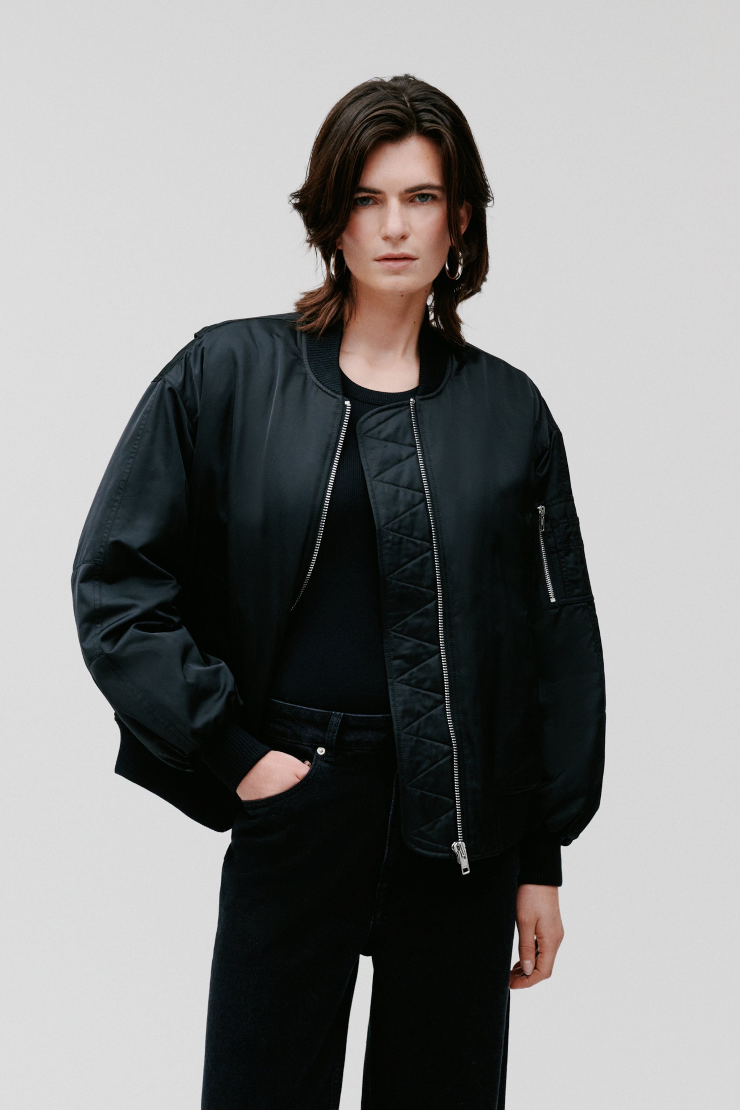 JANE JACKET LOOKBOOK FRONT 30600420-BK999