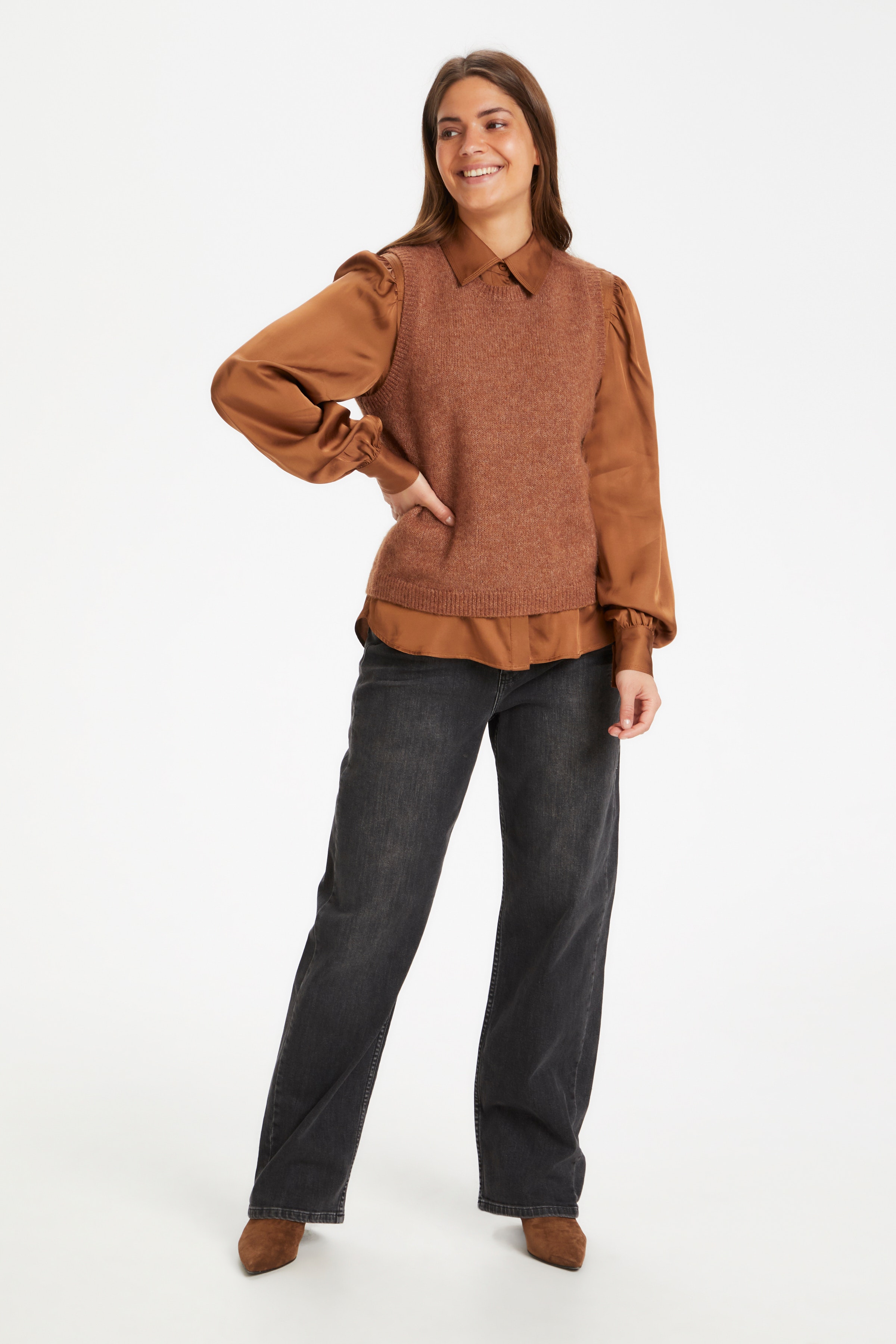 EyjaPW Stickad väst LOOKBOOK FRONT 30305520-1811371