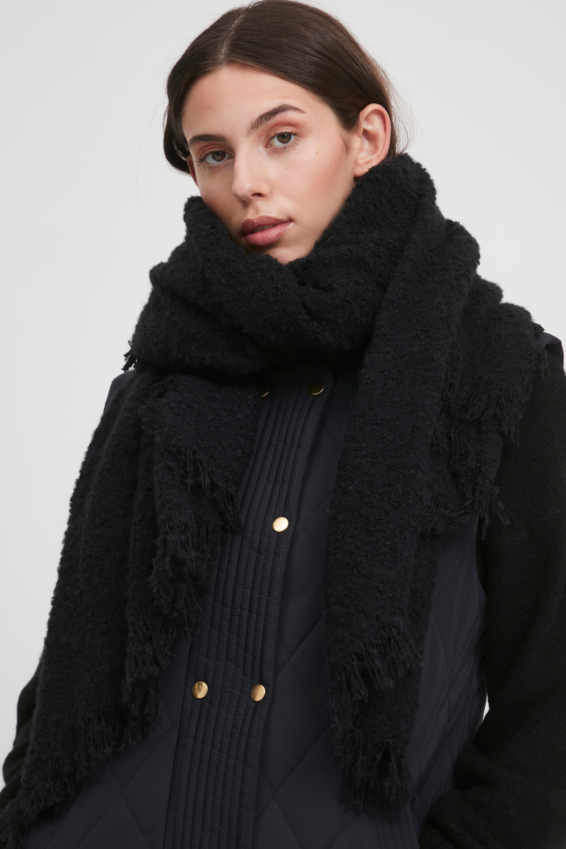 IABEA Scarf LOOKBOOK DETAIL 20102383-194008