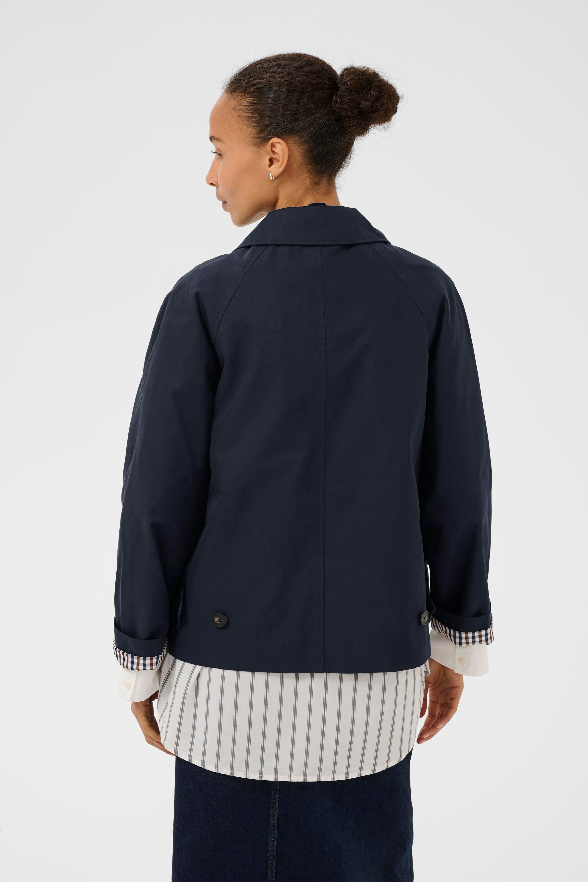 AlinnaPW Outerwear LOOKBOOK BACK 30310600-194013