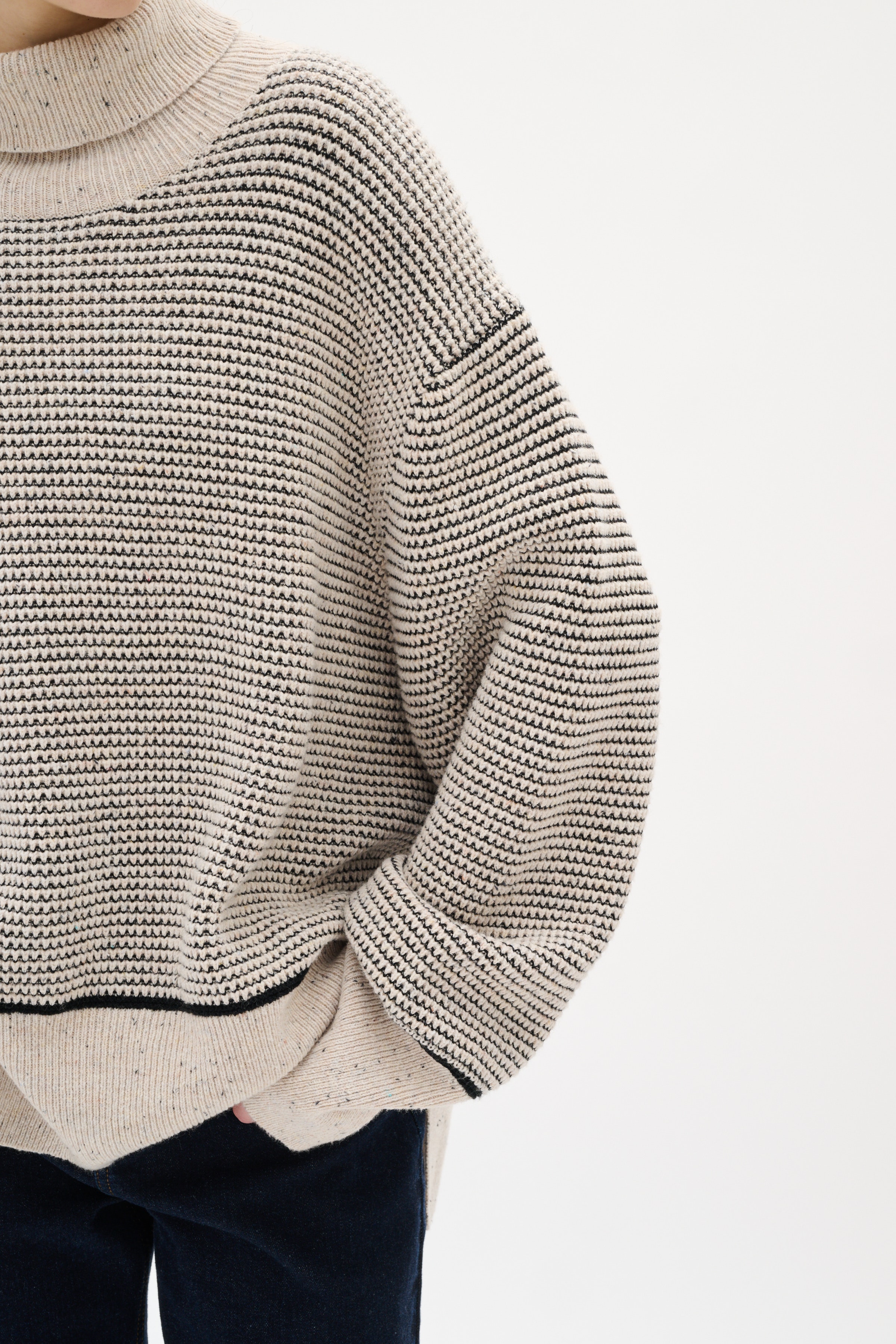 WeekoIW Pullover LOOKBOOK DETAIL 30110283-1206011